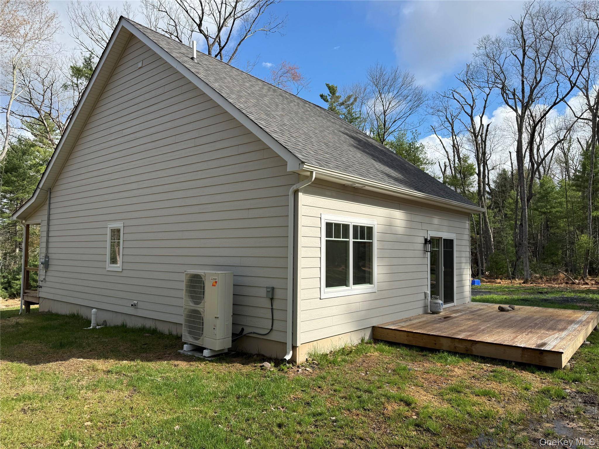 16 Leers RD, Glen Spey, NY 12737
