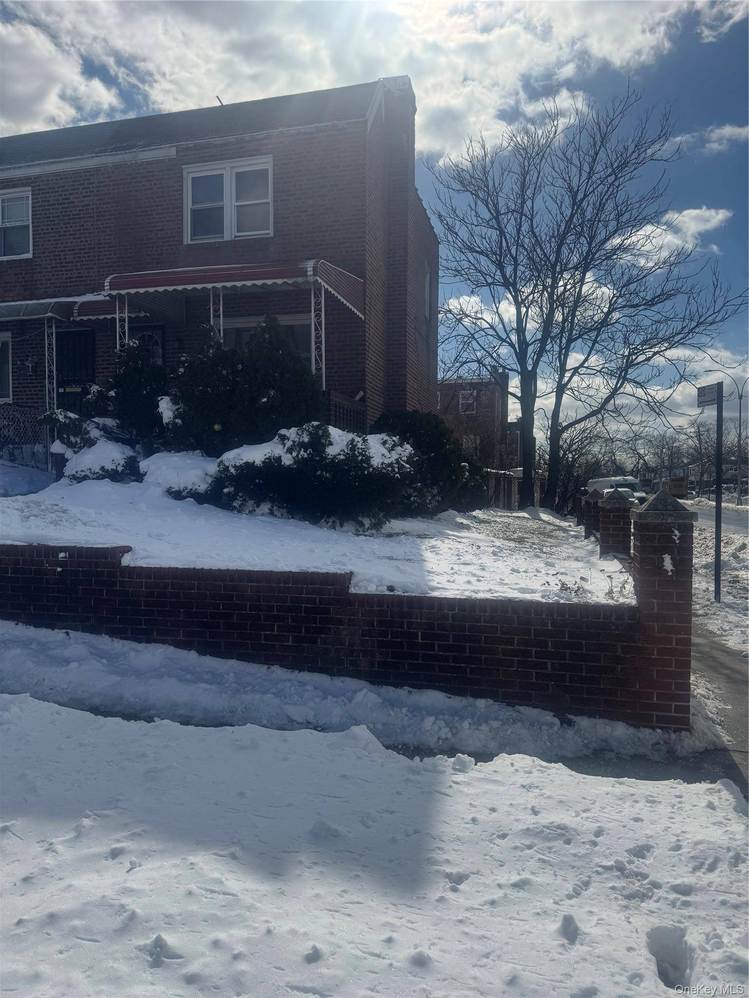 21602 115th CT, Cambria Heights, NY 11411