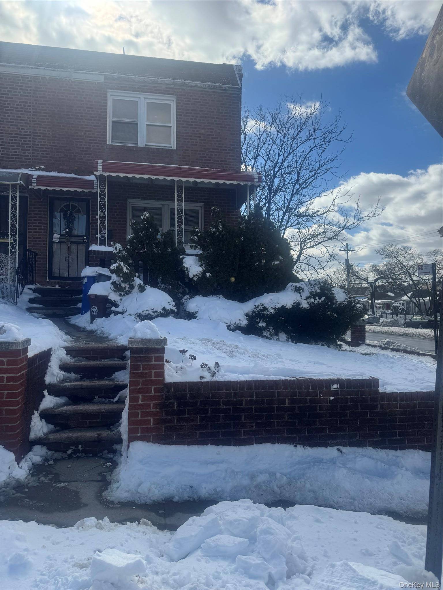 21602 115th CT, Cambria Heights, NY 11411