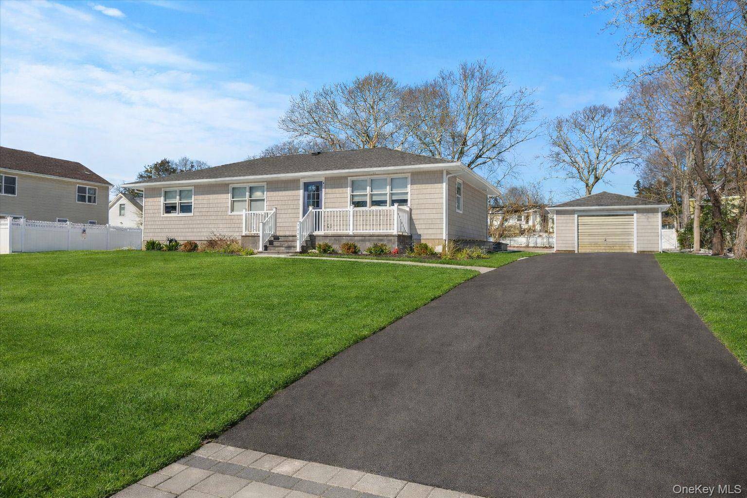 1150 Ruth RD, Mattituck, NY 11952