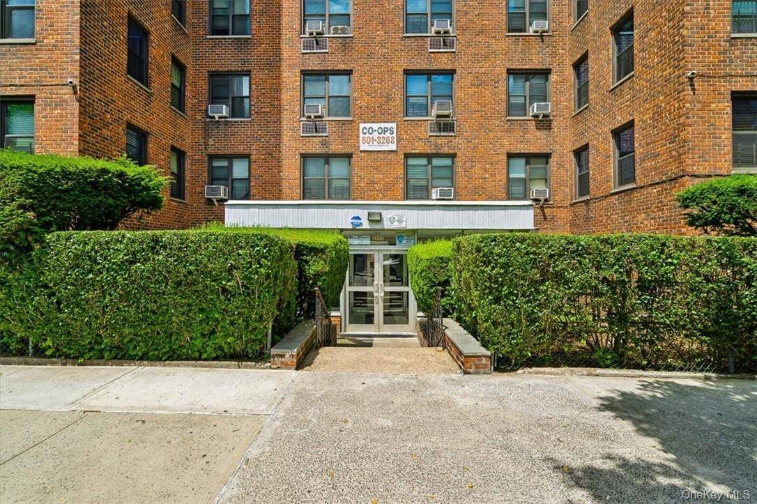 2835 Webb AVE #6C, Bronx, NY 10468