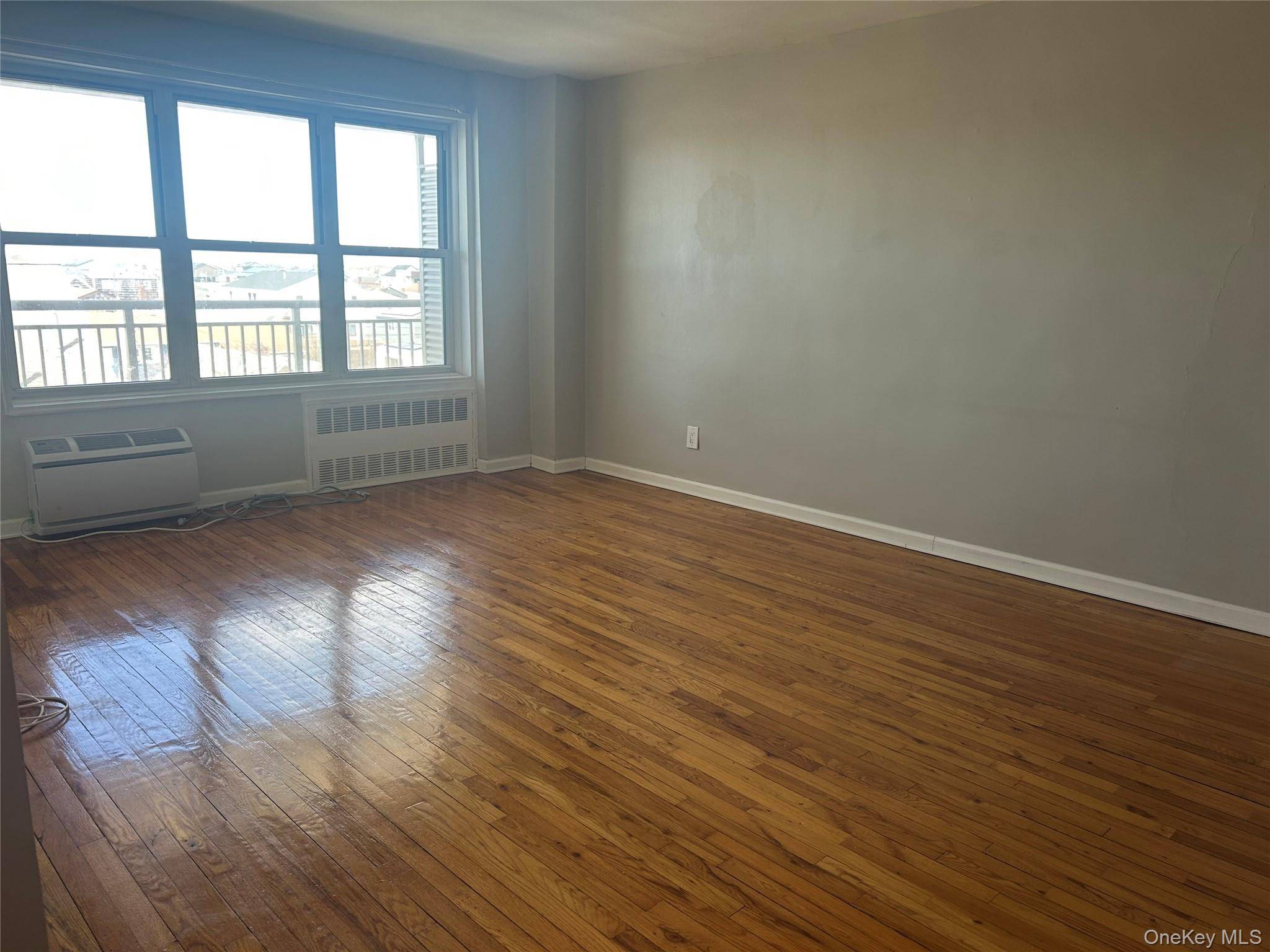 855 E Broadway #3F, Long Beach, NY 11561