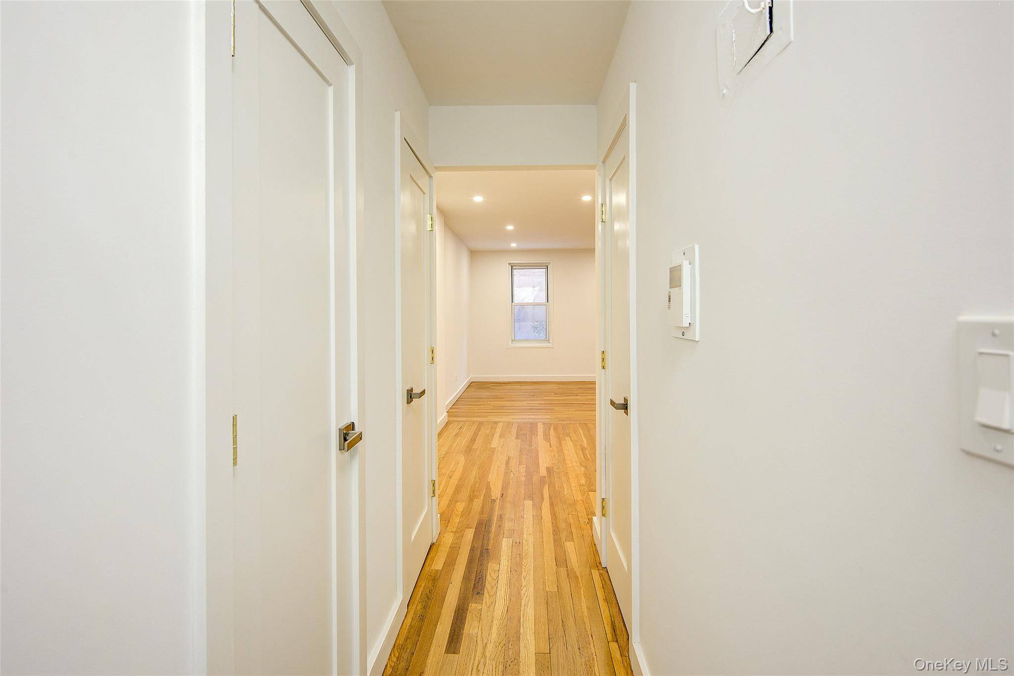 34-10 75 ST #1E, Jackson Heights, NY 11372