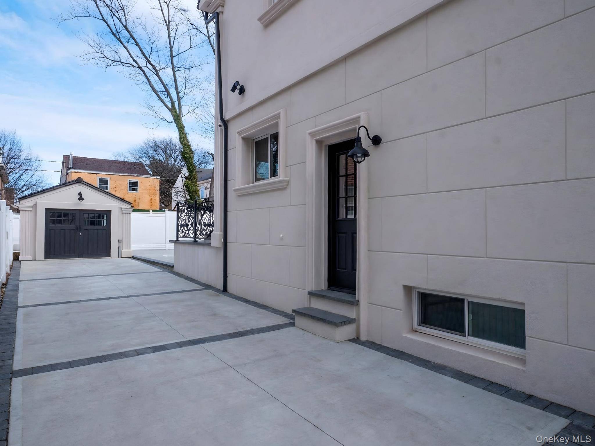 6961 180th ST, Fresh Meadows, NY 11365