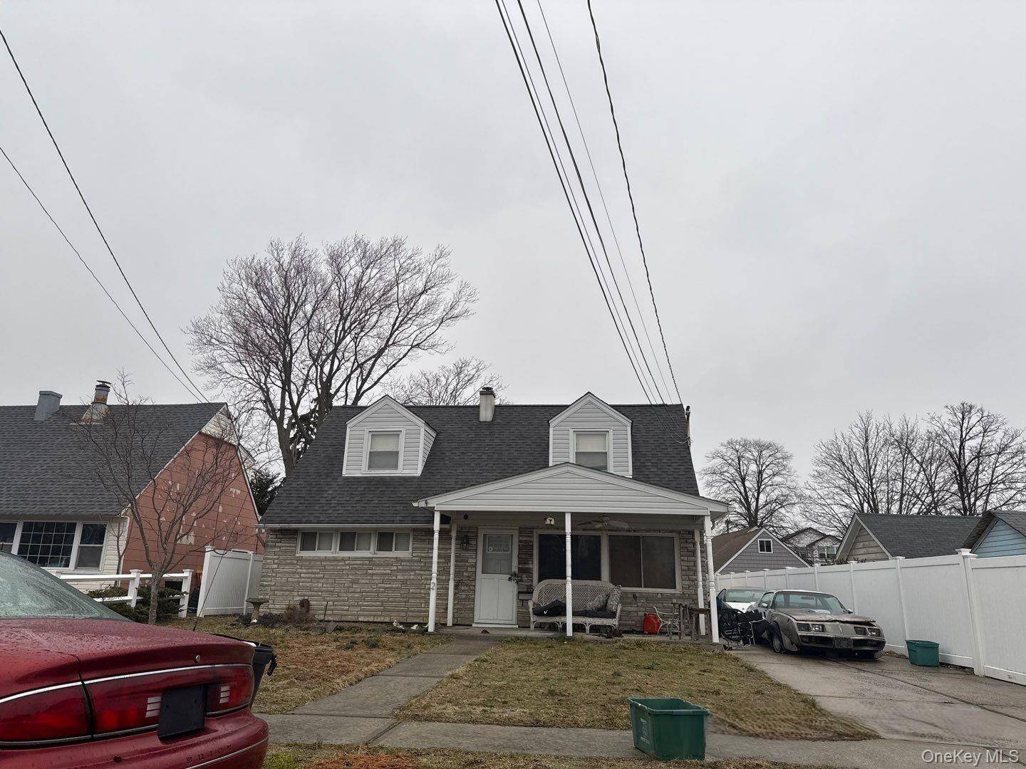 2 Quay CT, East Rockaway, NY 11518