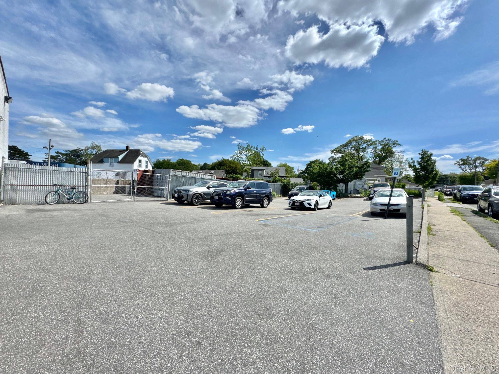 926 Nassau RD, Uniondale, NY 11553