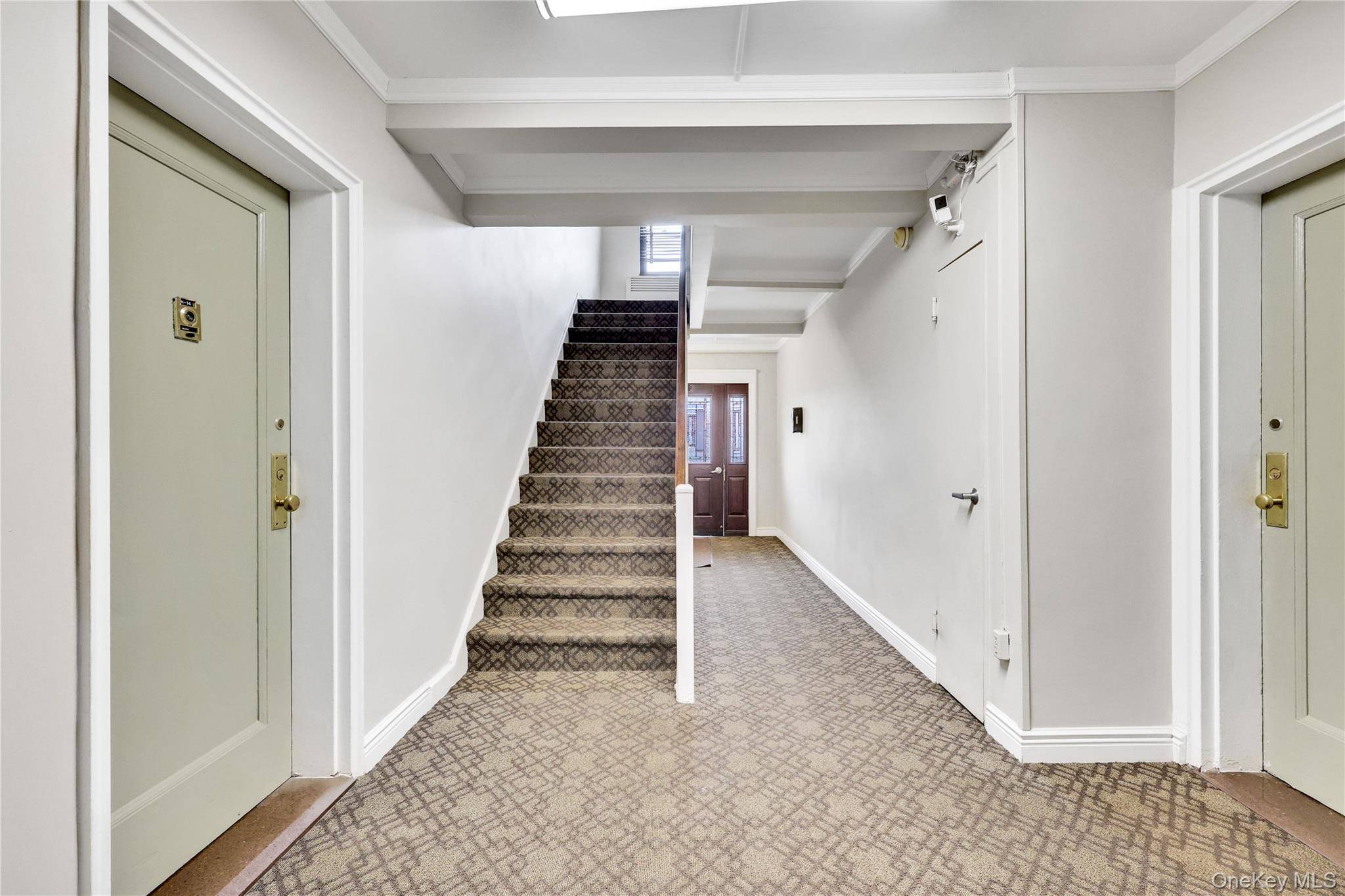 1201 E Broadway #H-23, Hewlett, NY 11557