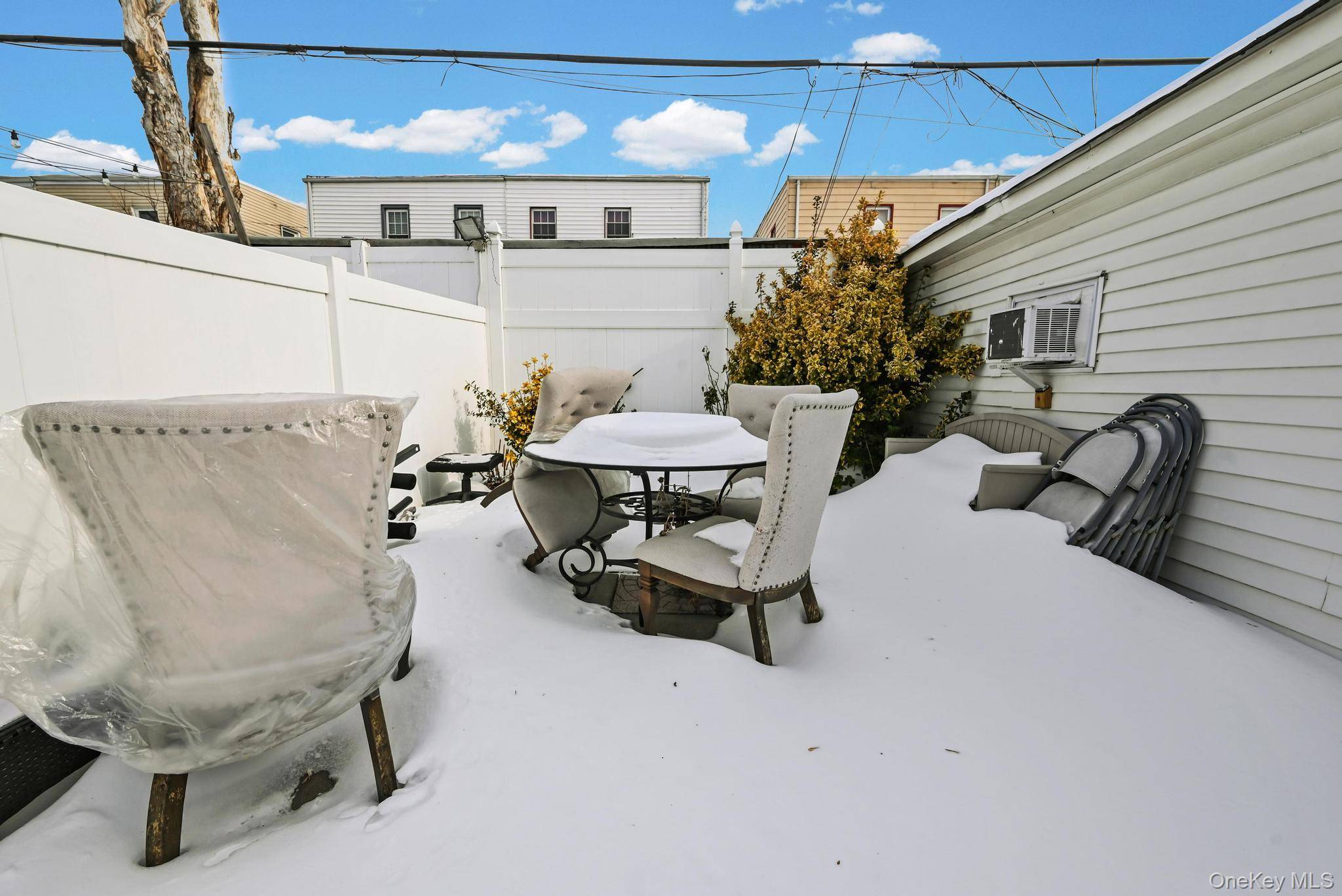 93-19 201st ST, Hollis, NY 11423