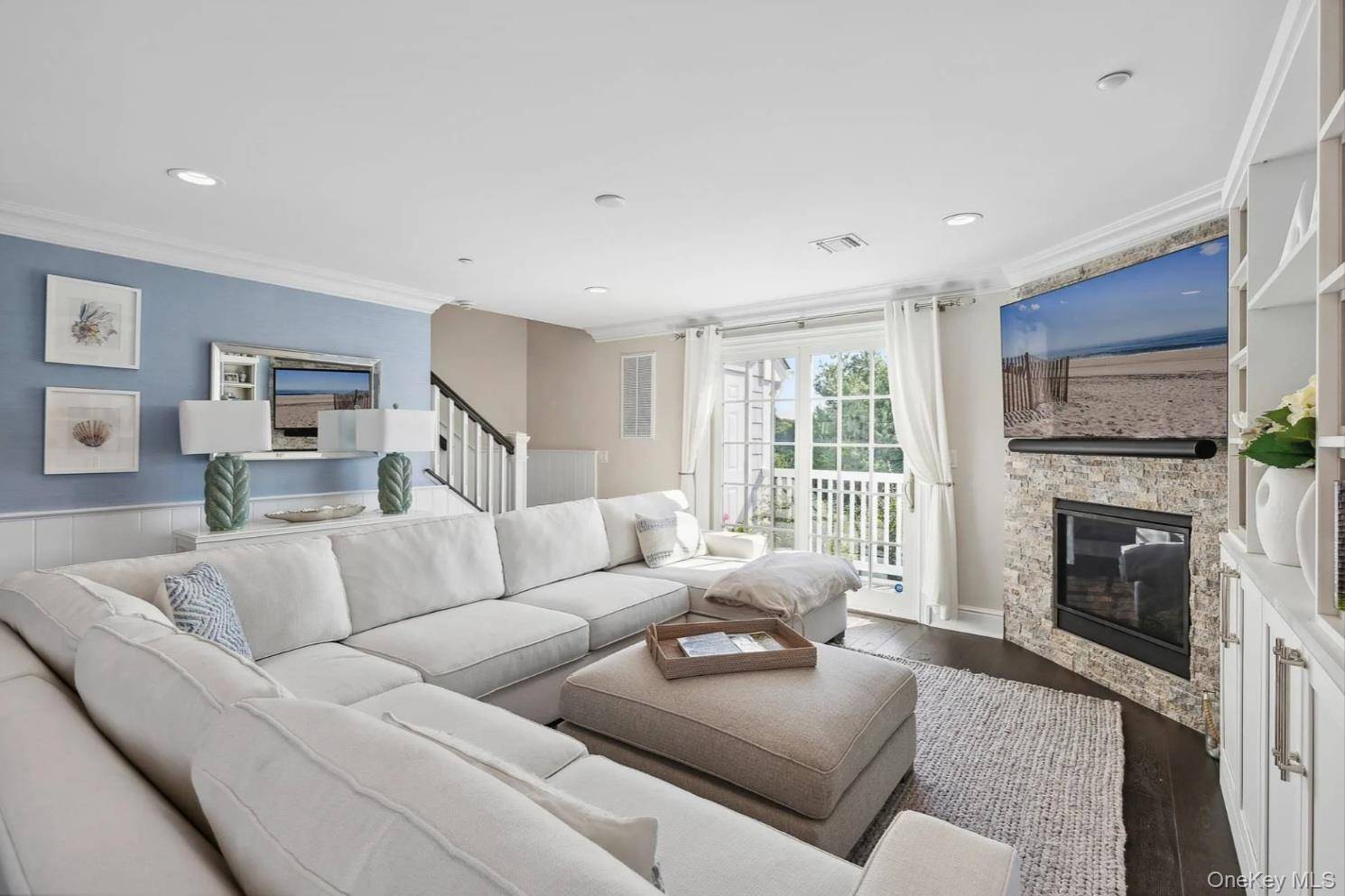 34 Village Green DR #34, Southampton, NY 11968