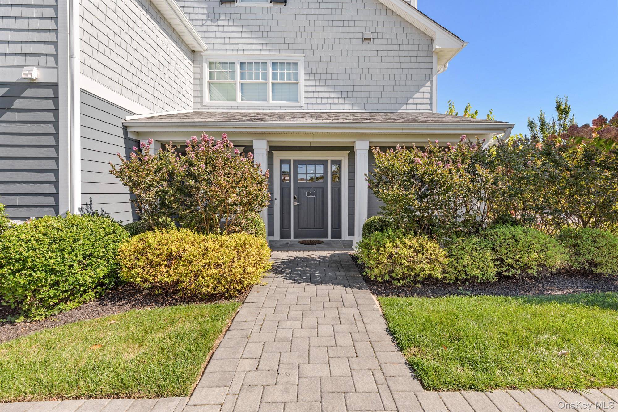 1 Village Green DR #1, Southampton, NY 11968