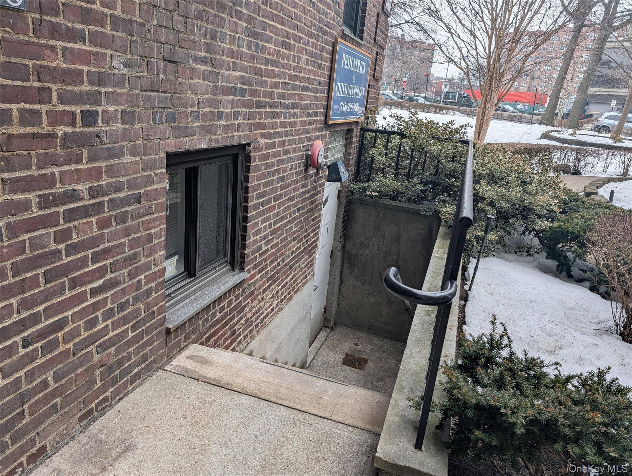98-17 Queens Blvd #LL2, Rego Park, NY 11374