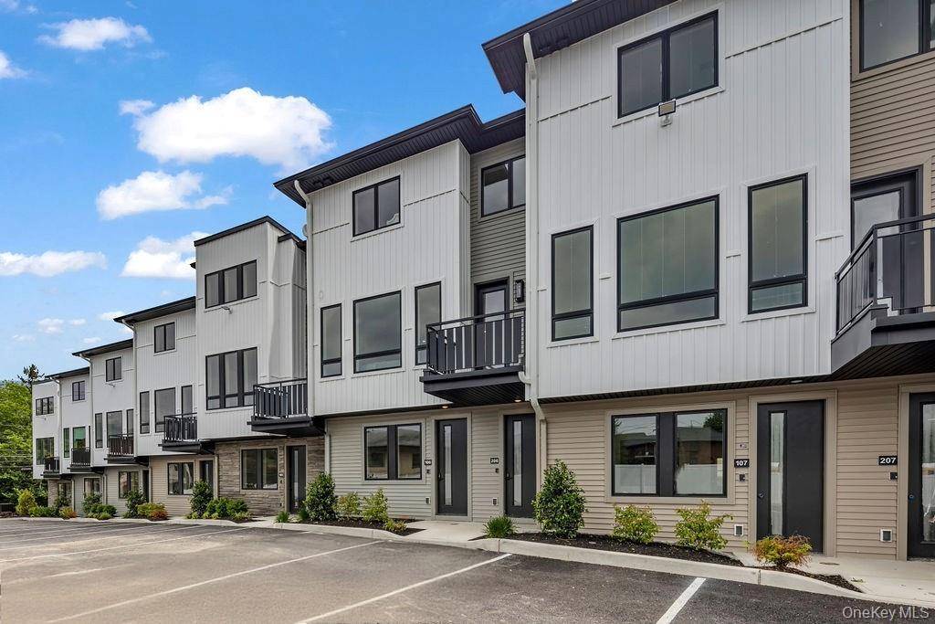 17 Union RD #Unit 209, Spring Valley, NY 10977