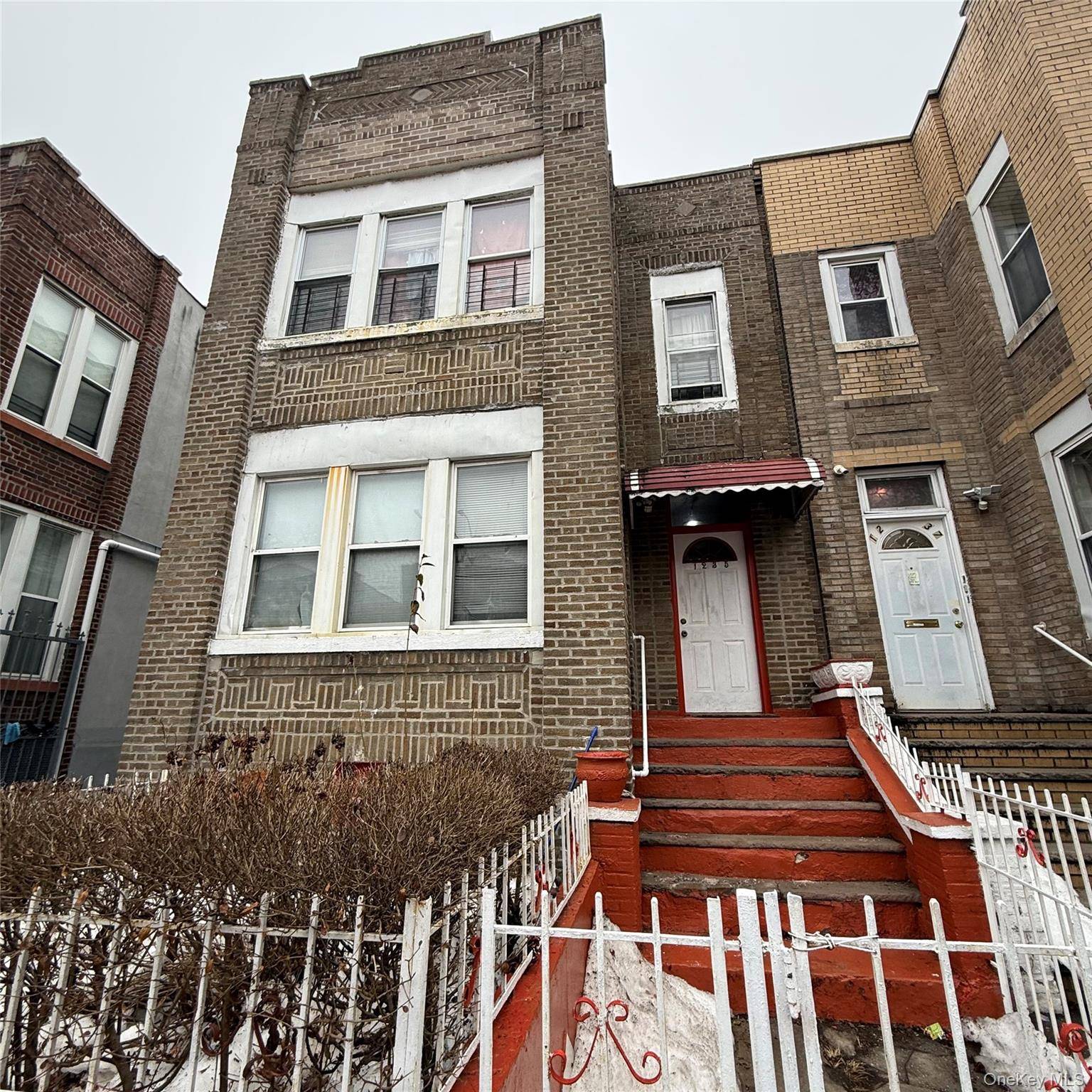 1235 Ward AVE, Bronx, NY 10472