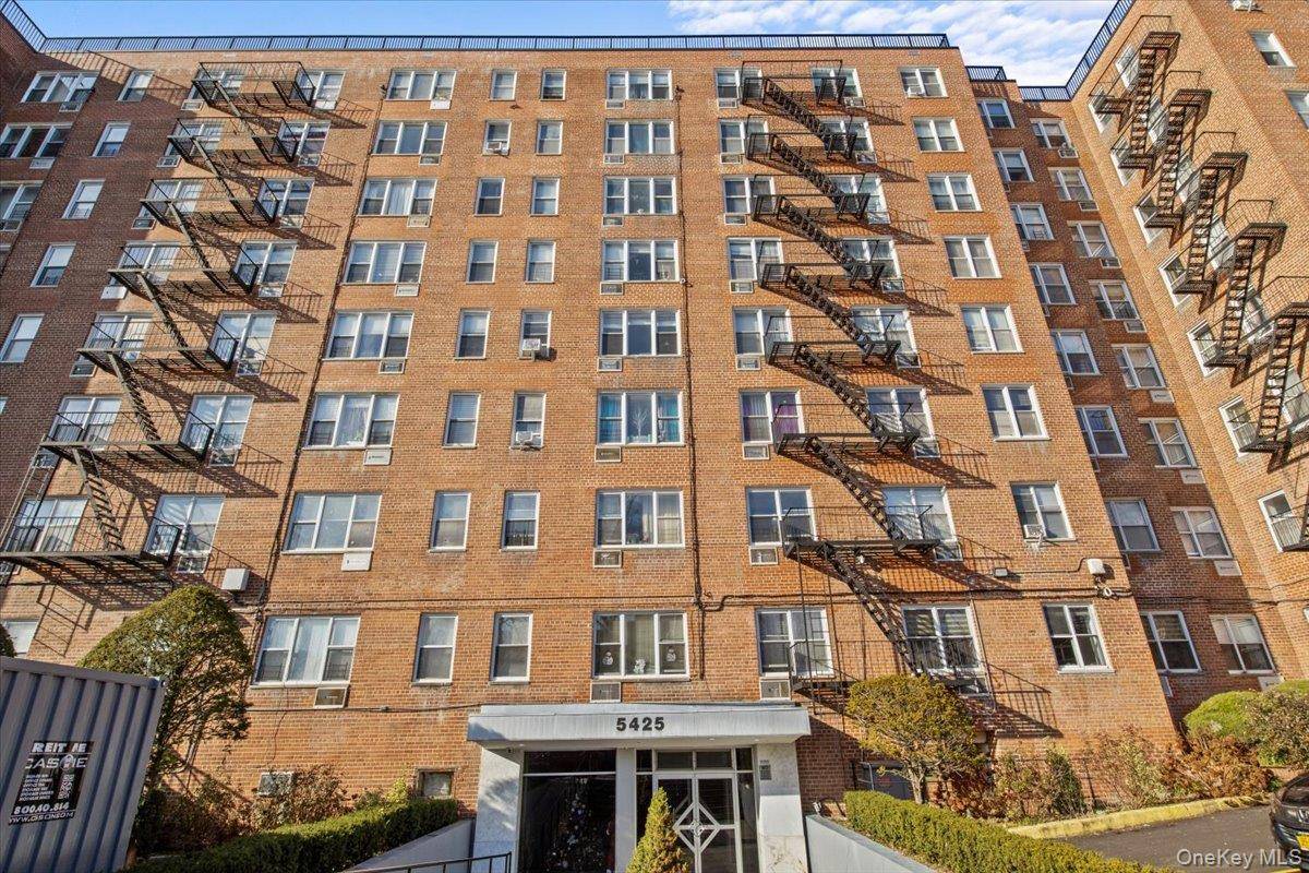 5425 Valles AVE #3B, Bronx, NY 10471