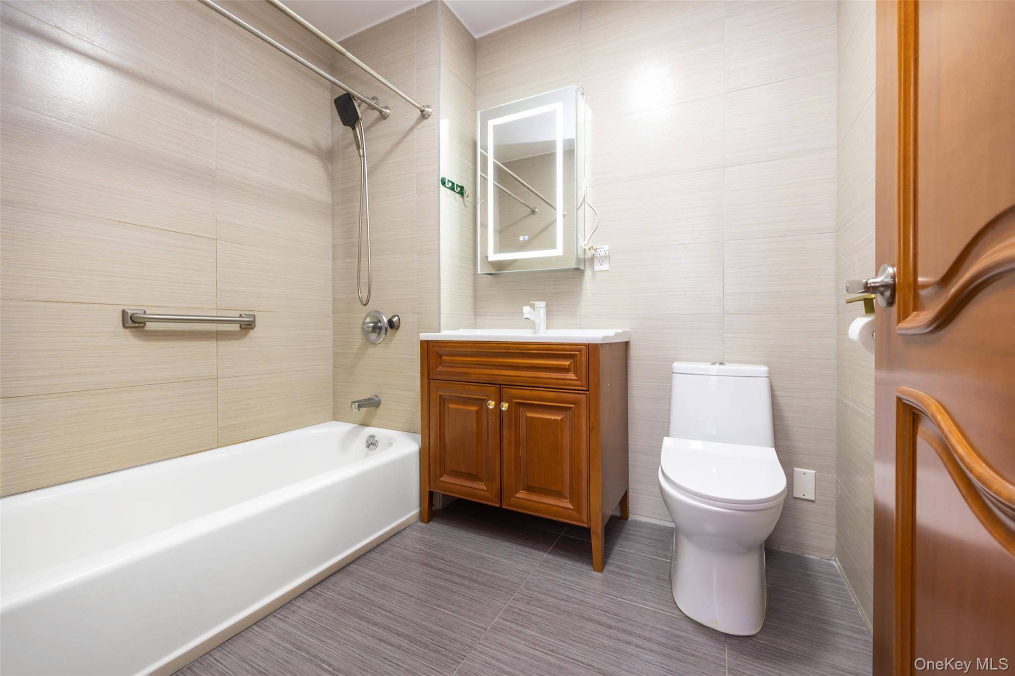 144-69 Barclay AVE #4A, Flushing, NY 11355