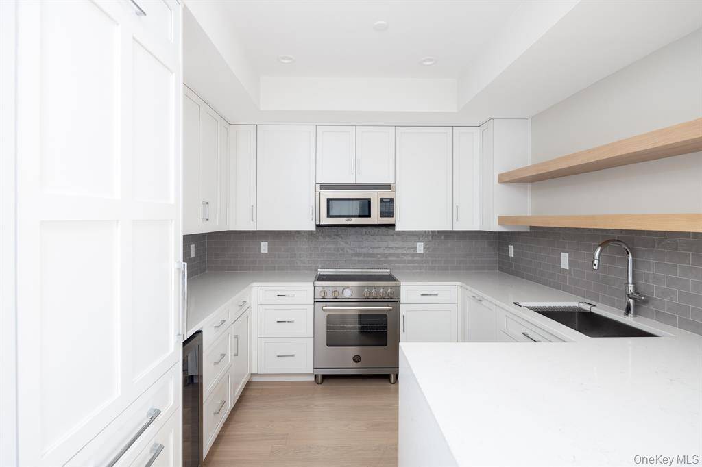 123 Sterling AVE #2, Greenport, NY 11944