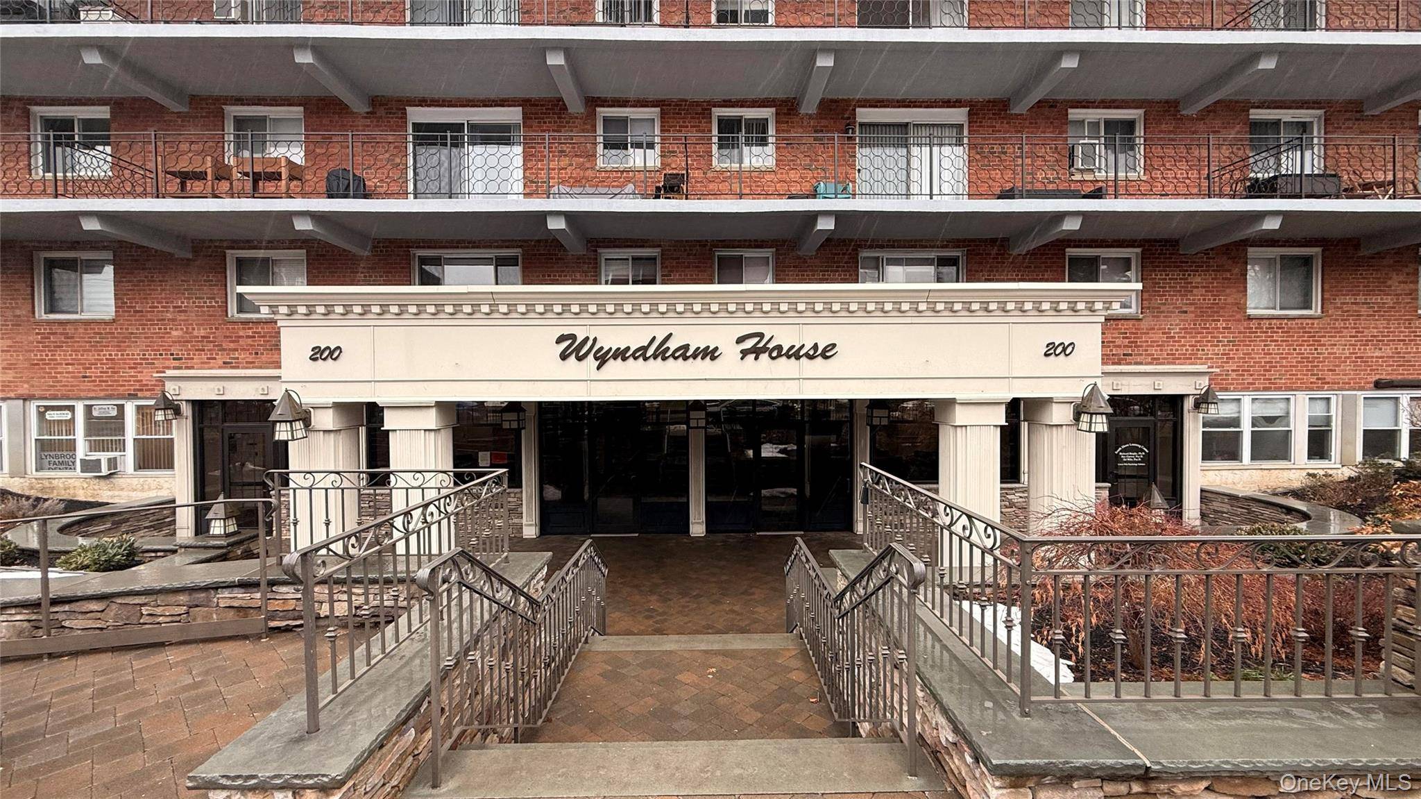 200 Atlantic AVE #417, Lynbrook, NY 11563