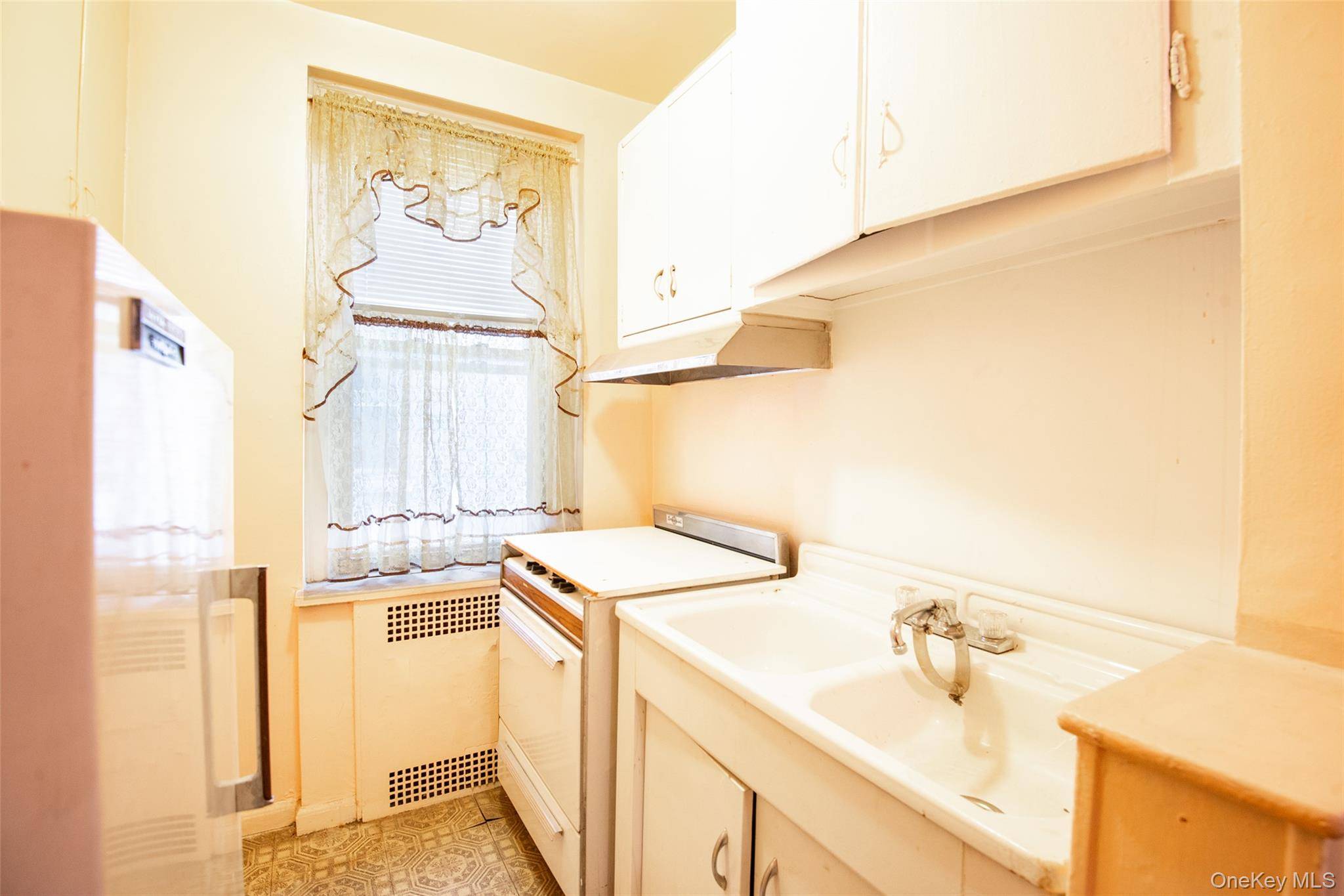 3321 Bruckner BLVD #4M, Bronx, NY 10461