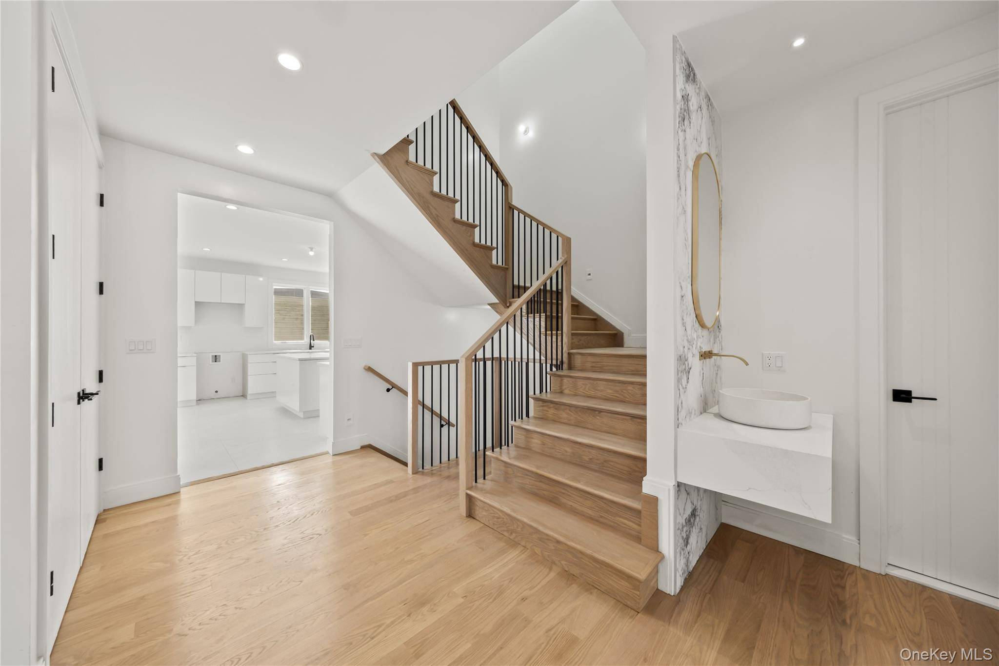 1 Manor DR #202, Monsey, NY 10952