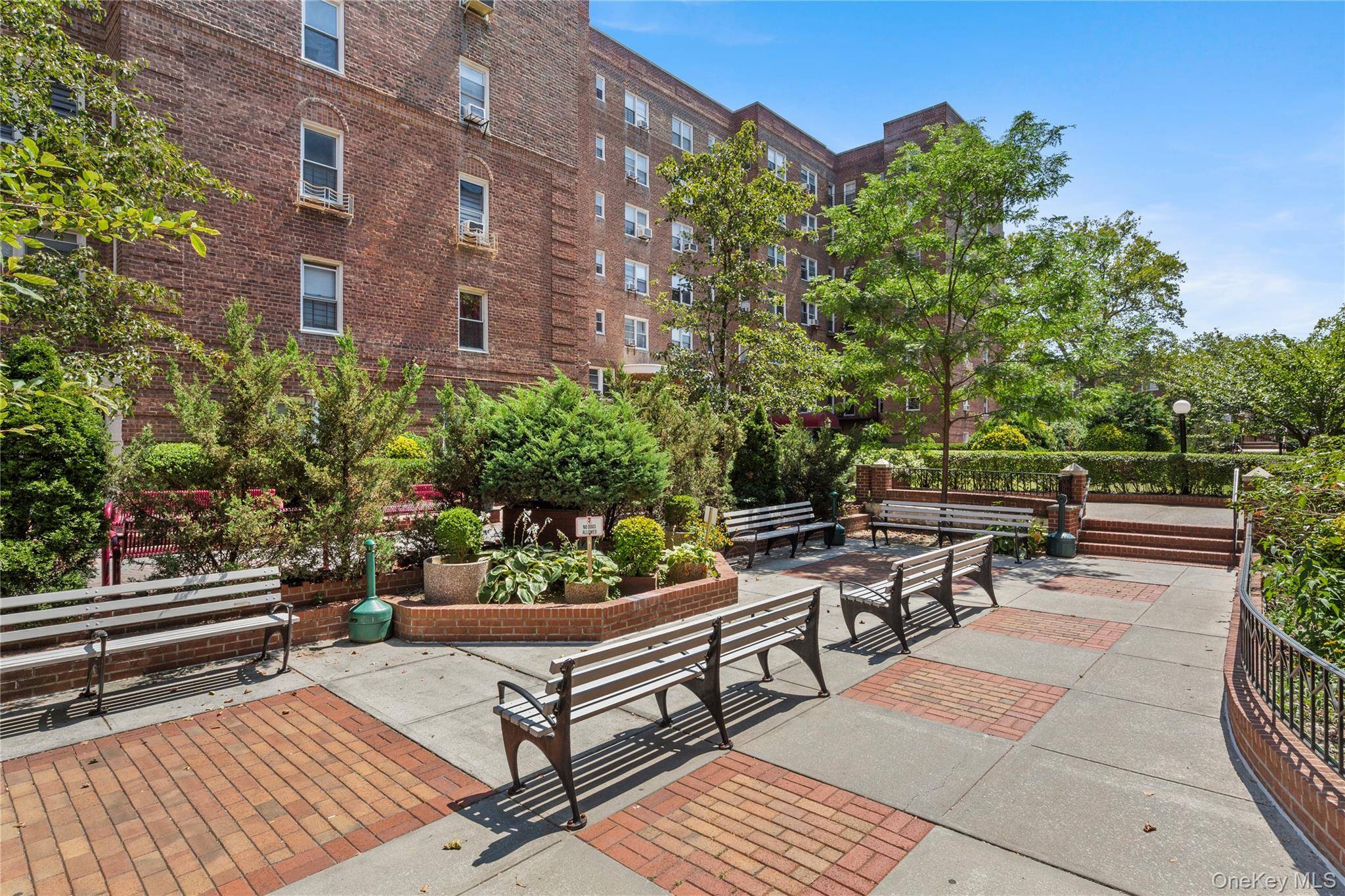 9931 64th AVE #E-9, Rego Park, NY 11374