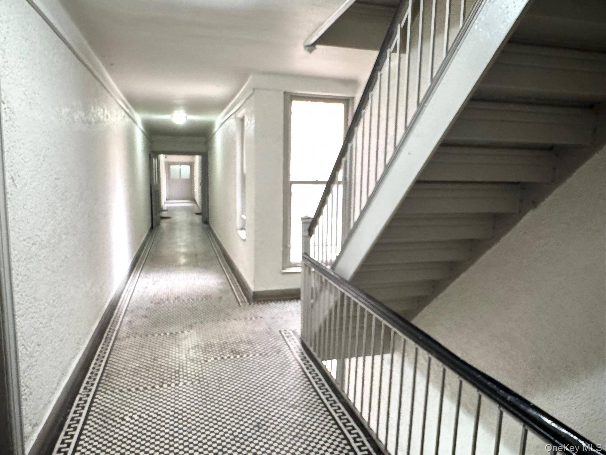 2156 Cruger AVE #3L, Bronx, NY 10462
