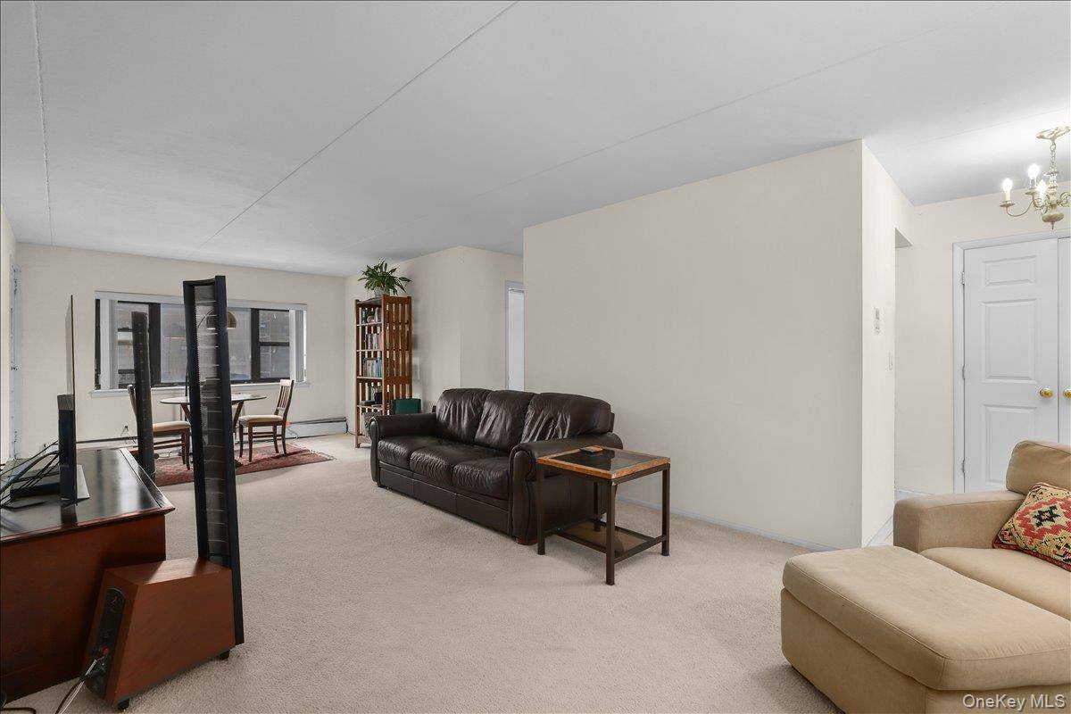 200 Diplomat DR #3M, Mount Kisco, NY 10549