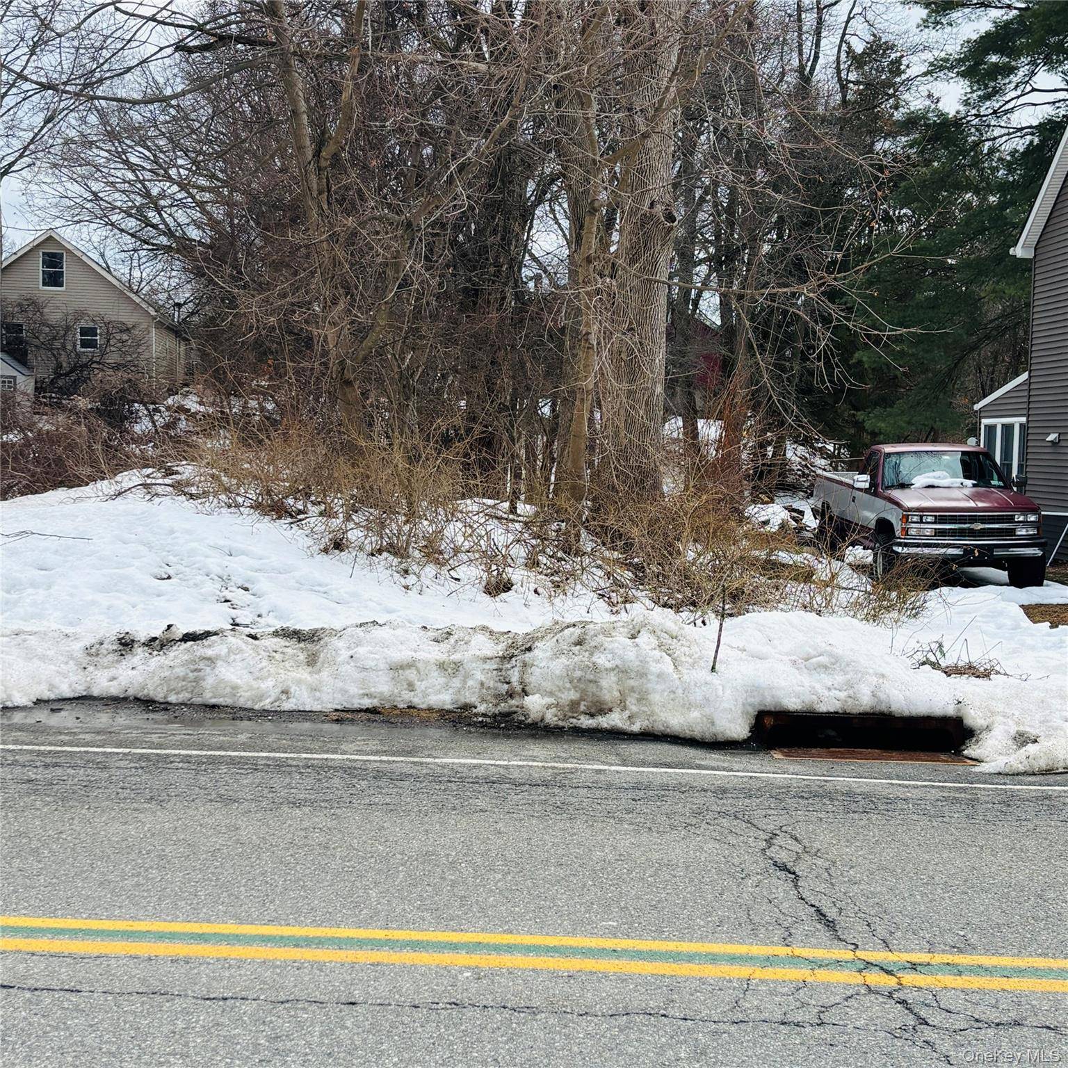 Between 229 and 231 Westchester AVE, Buchanan, NY 10511