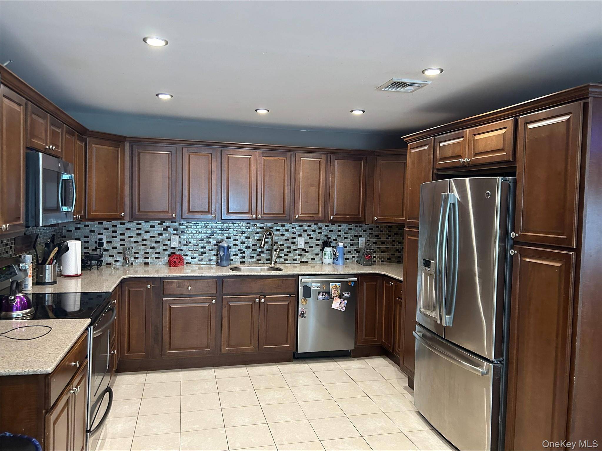 1458 Hummel AVE, Holbrook, NY 11741