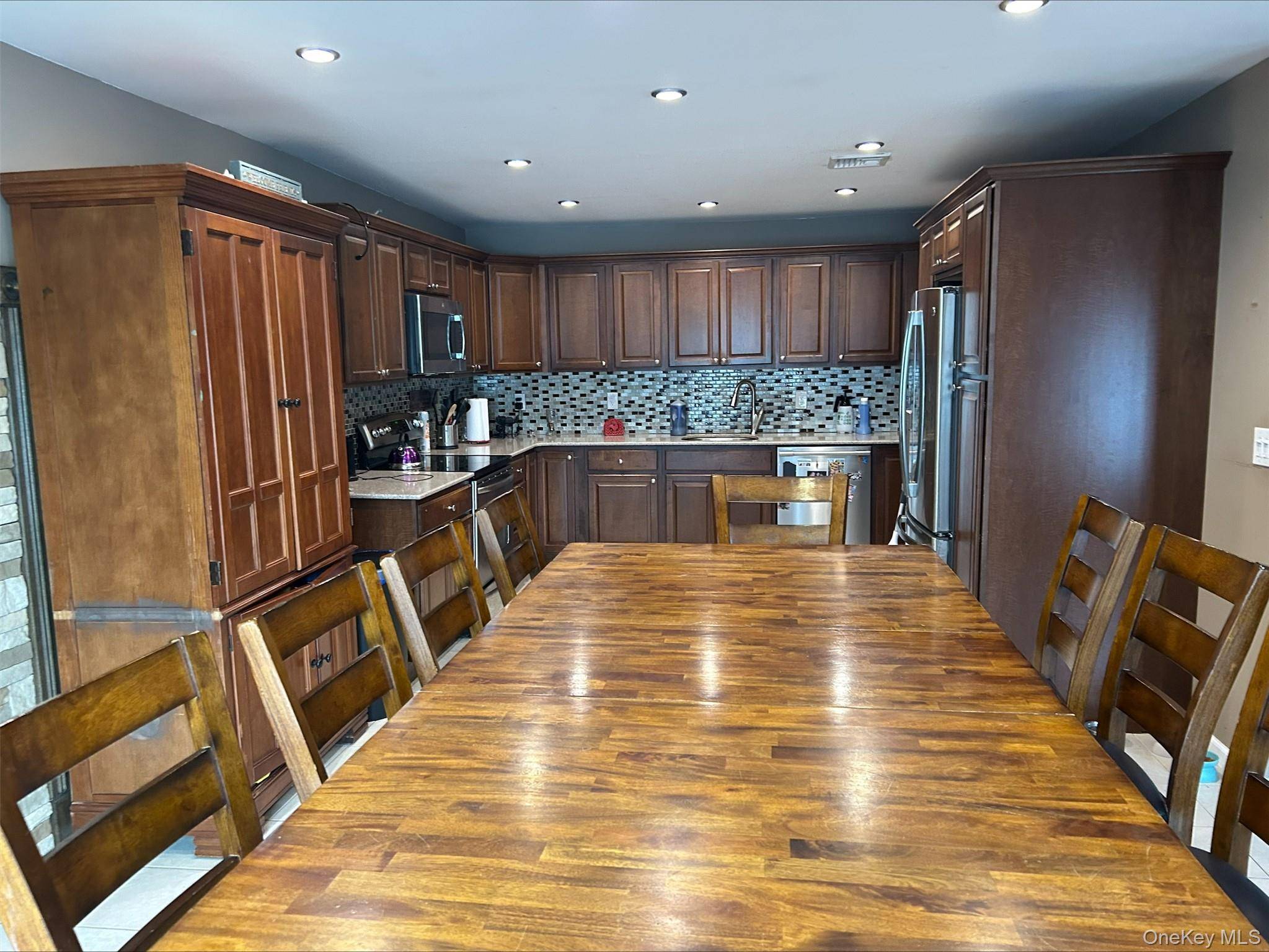 1458 Hummel AVE, Holbrook, NY 11741