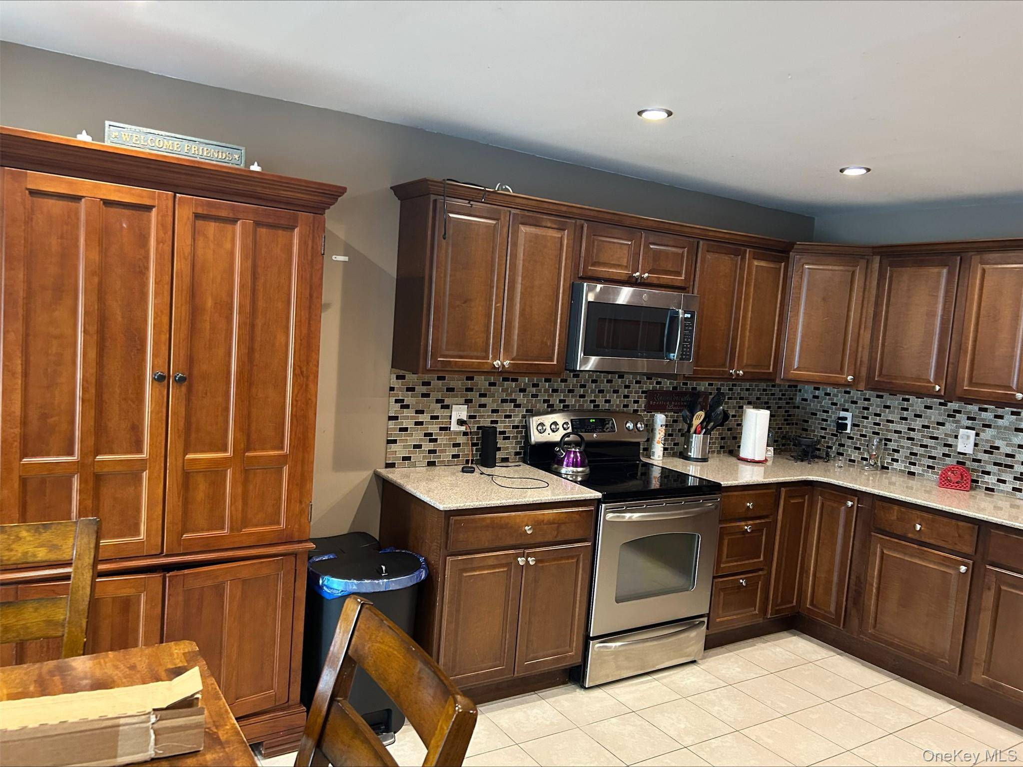 1458 Hummel AVE, Holbrook, NY 11741