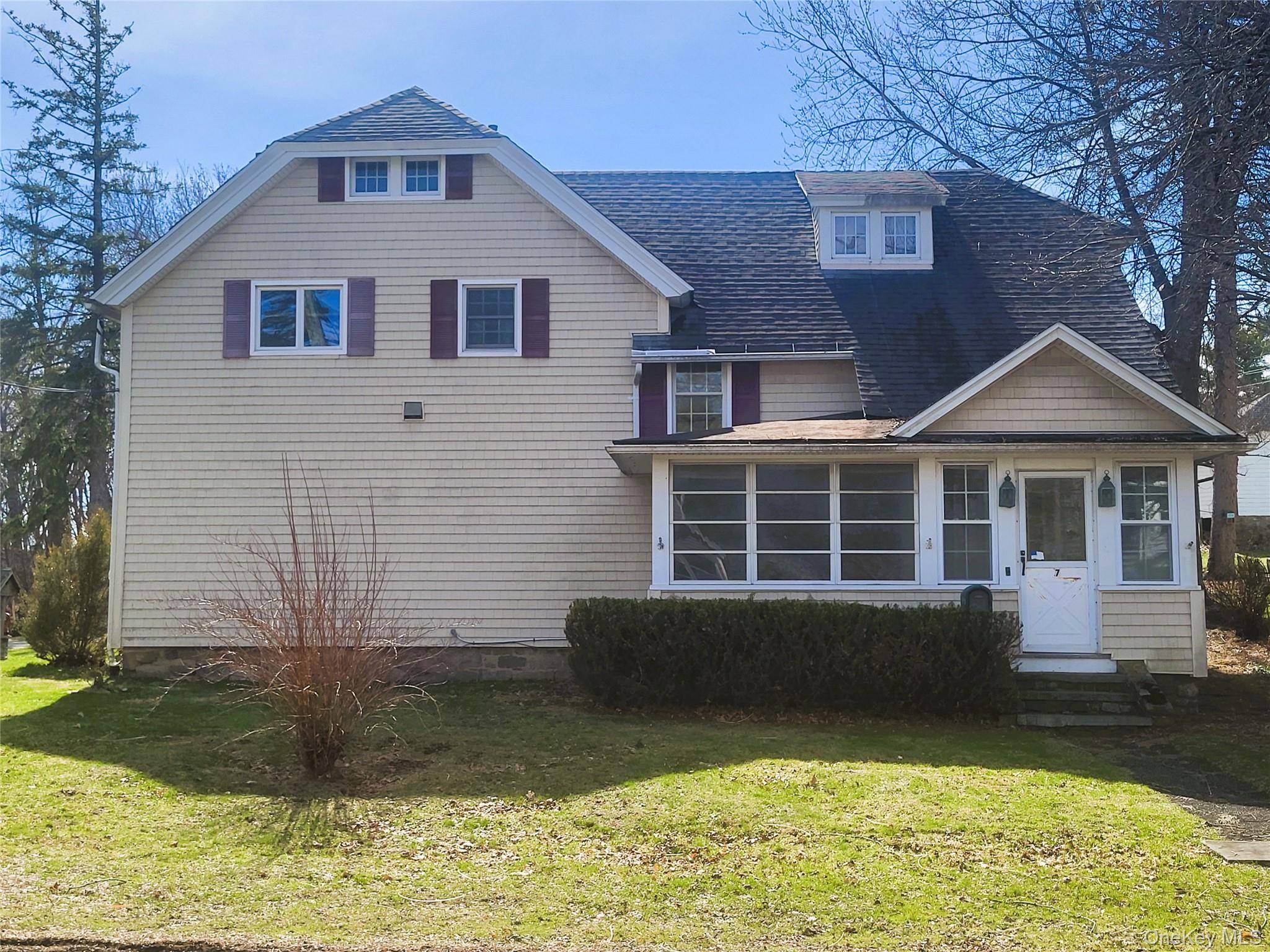 7 Hambletonian AVE, Chester, NY 10918