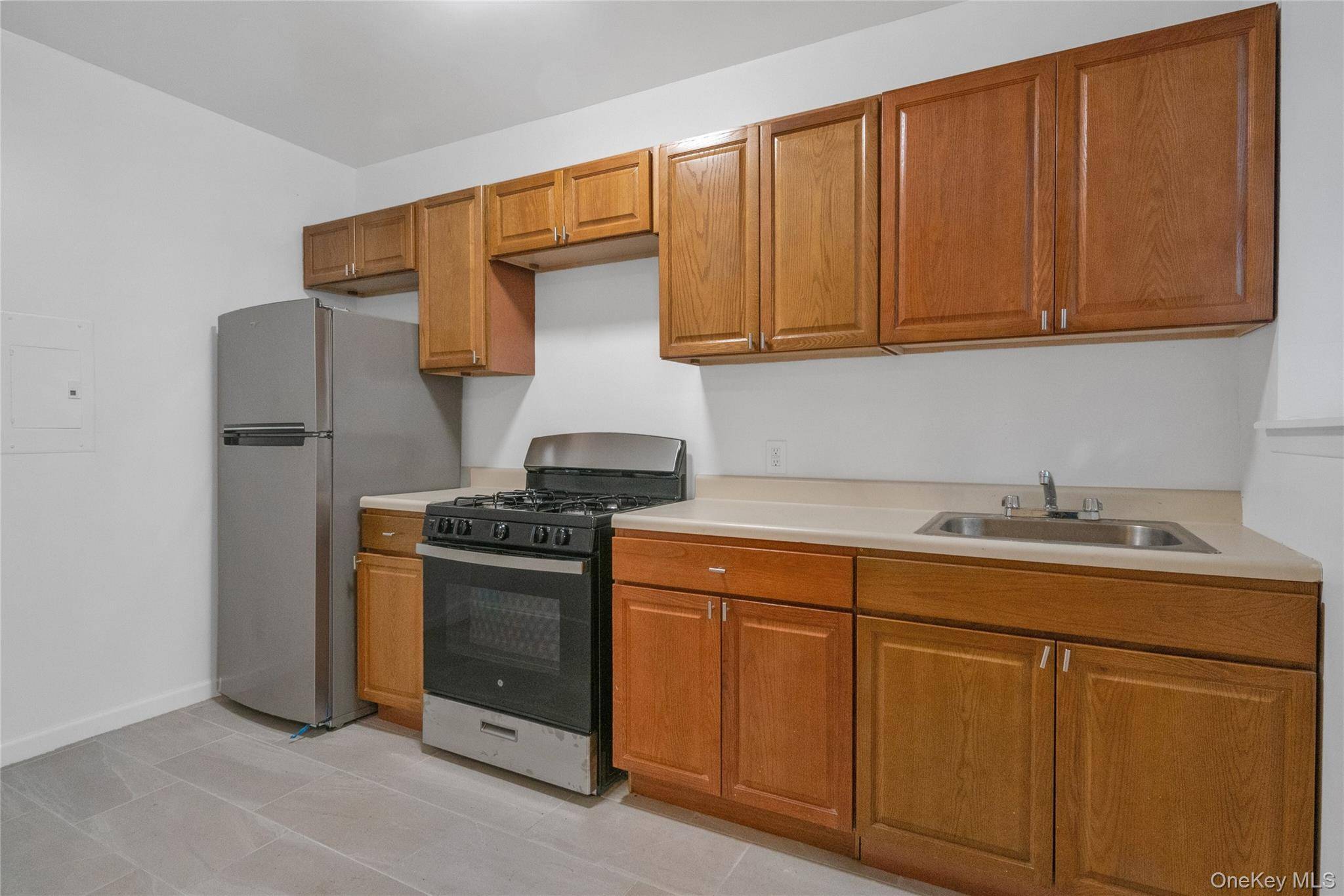 2410 Davidson AVE #B5, Bronx, NY 10468