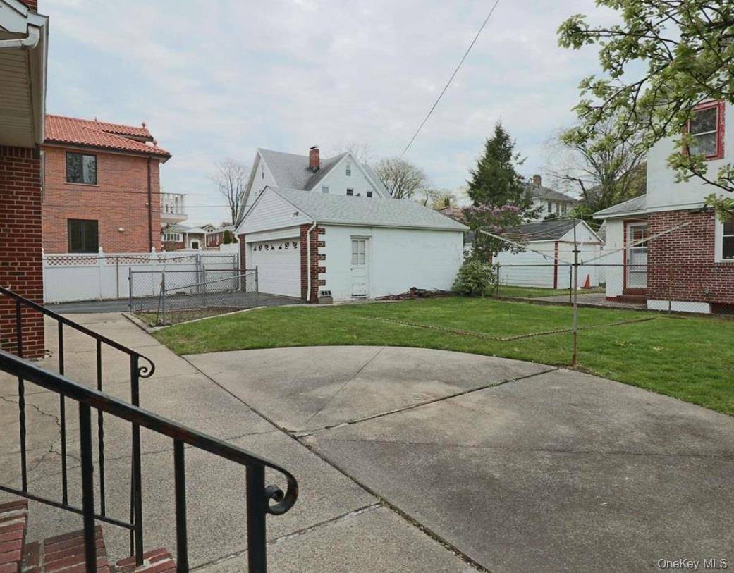 153-06 32nd AVE, Flushing, NY 11354
