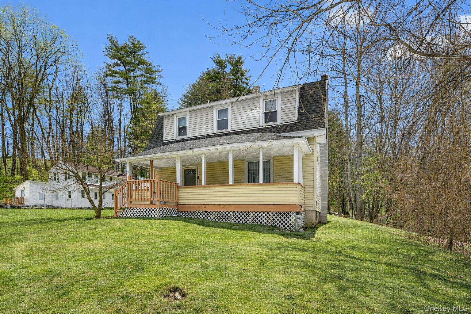 21 Nevins ST, Ellenville, NY 12428