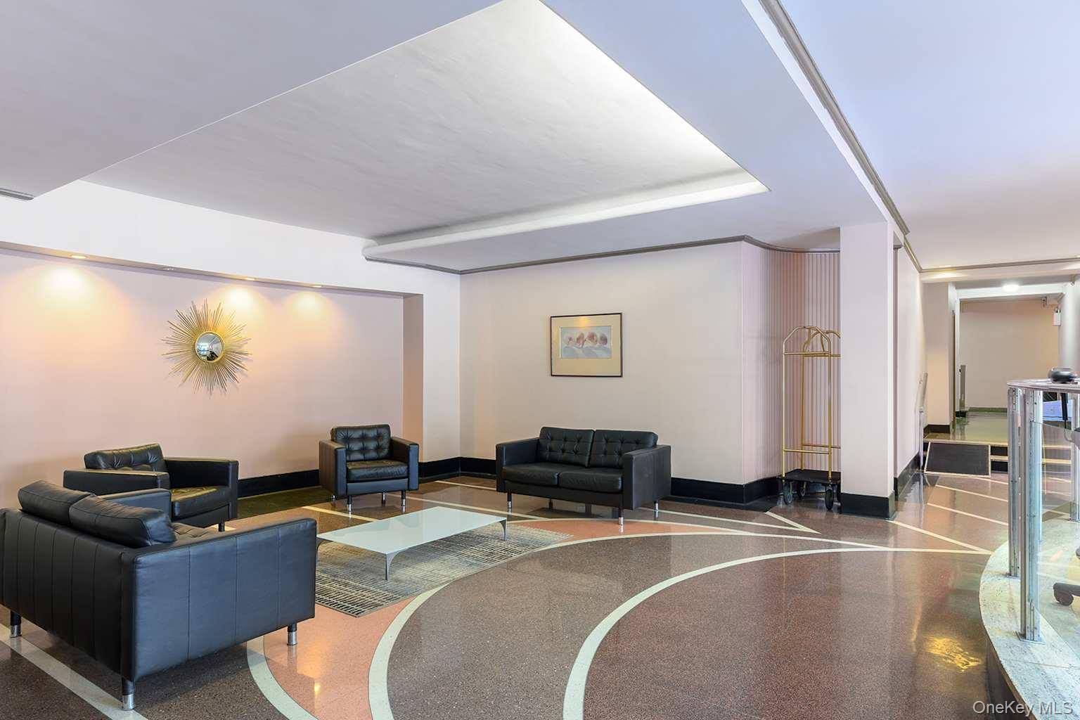67-40 Yellowstone BLVD #2E, Forest Hills, NY 11375