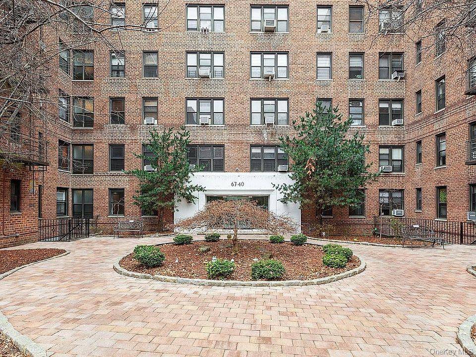 67-40 Yellowstone BLVD #2E, Forest Hills, NY 11375