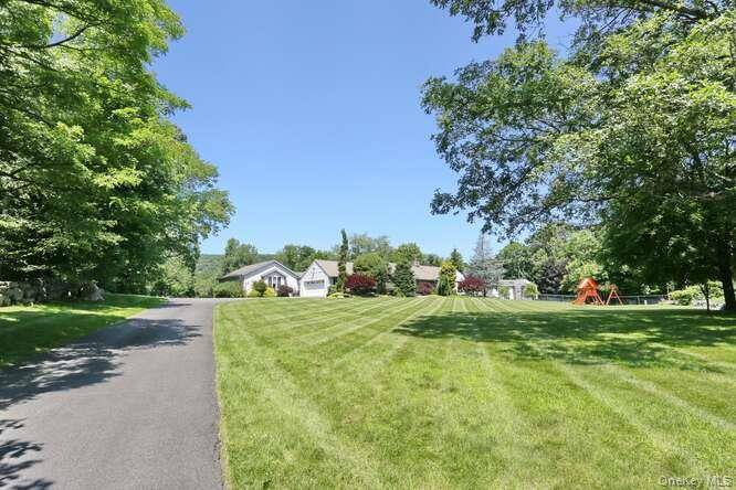 89 Spook Rock RD, Suffern, NY 10901