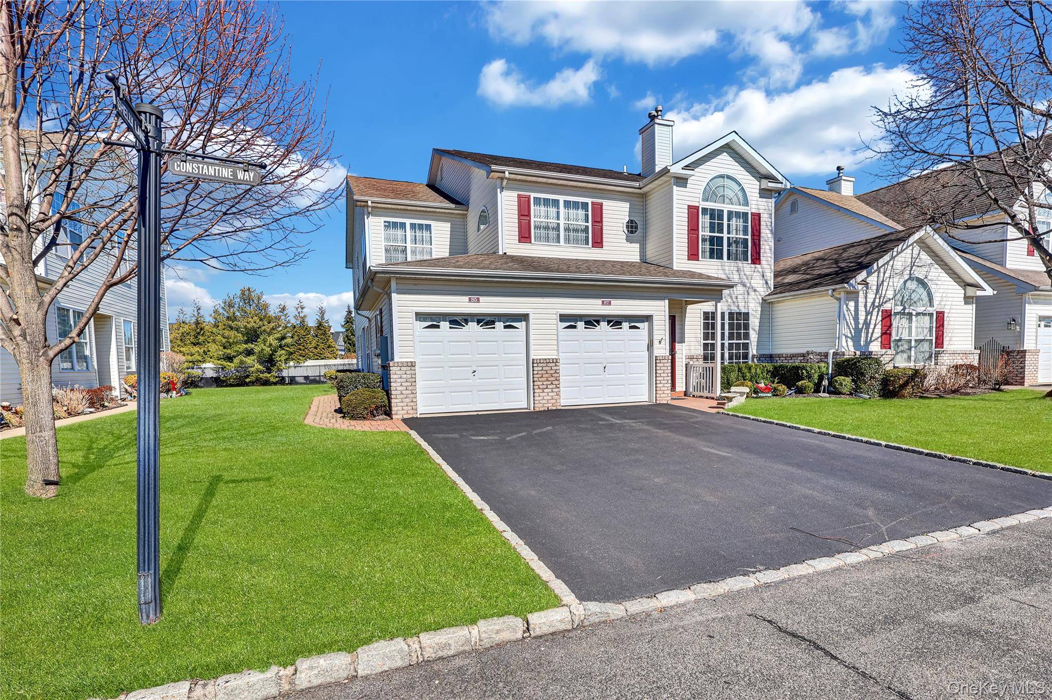 85 Constantine WAY, Mount Sinai, NY 11766