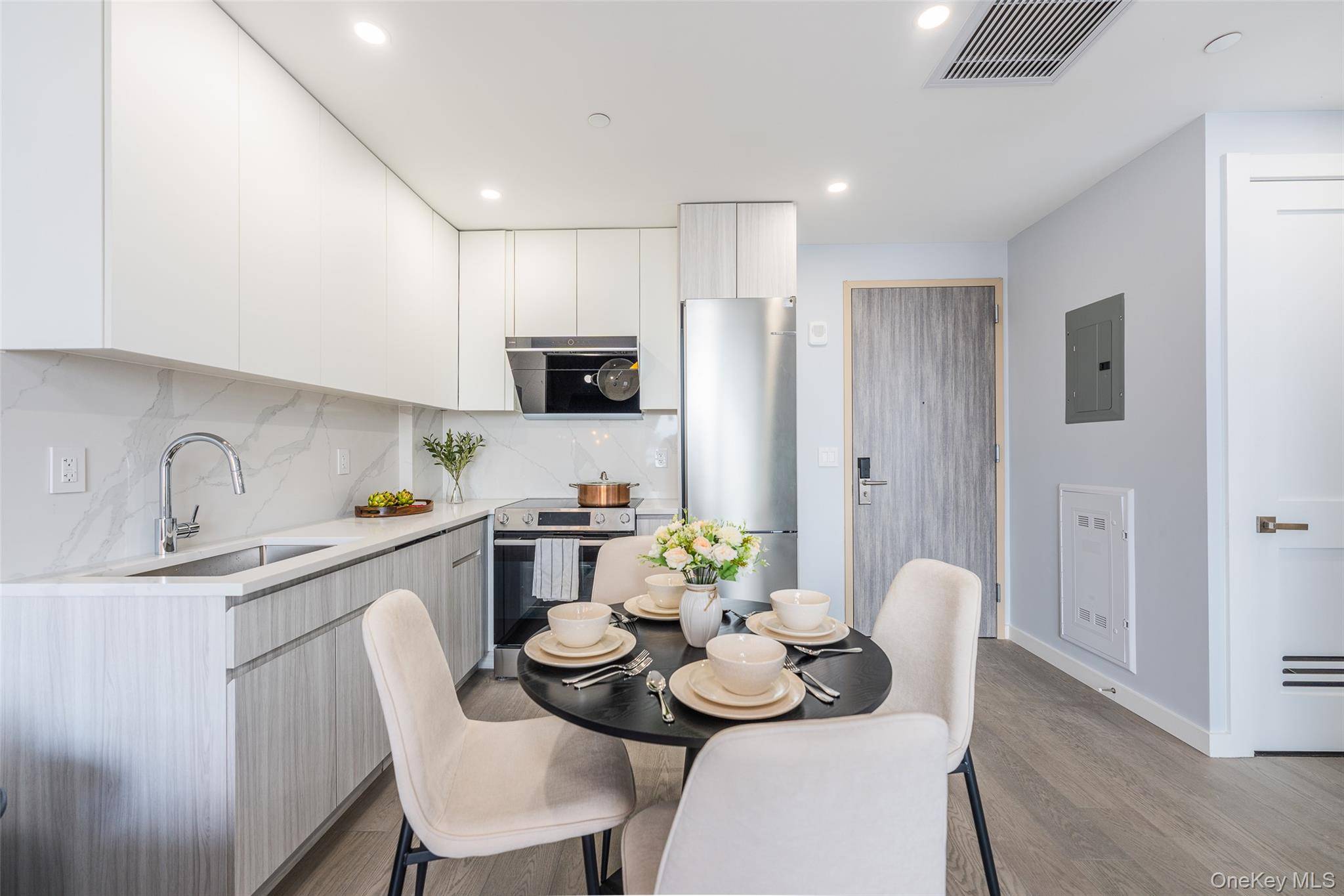 134-11 Franklin AVE #5F, Flushing, NY 11355