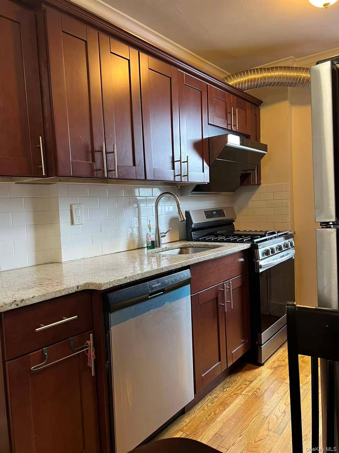 15010 71st AVE #6J, Flushing, NY 11367