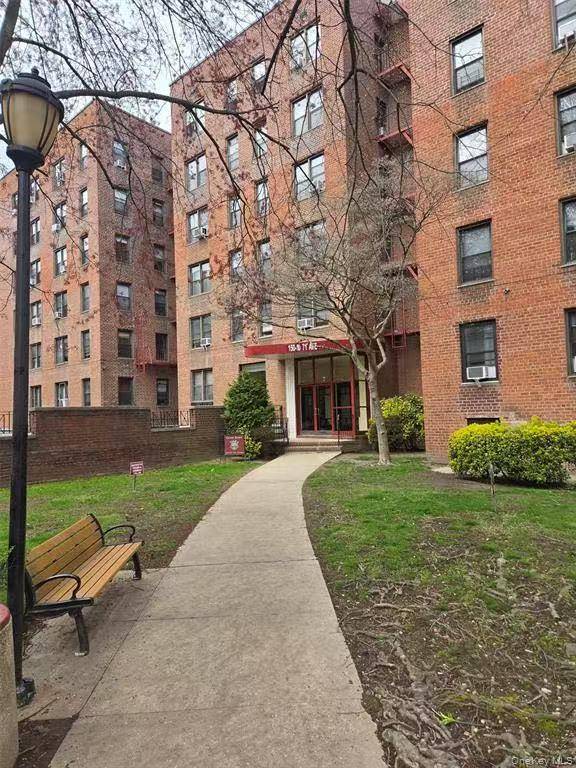 15010 71st AVE #6J, Flushing, NY 11367