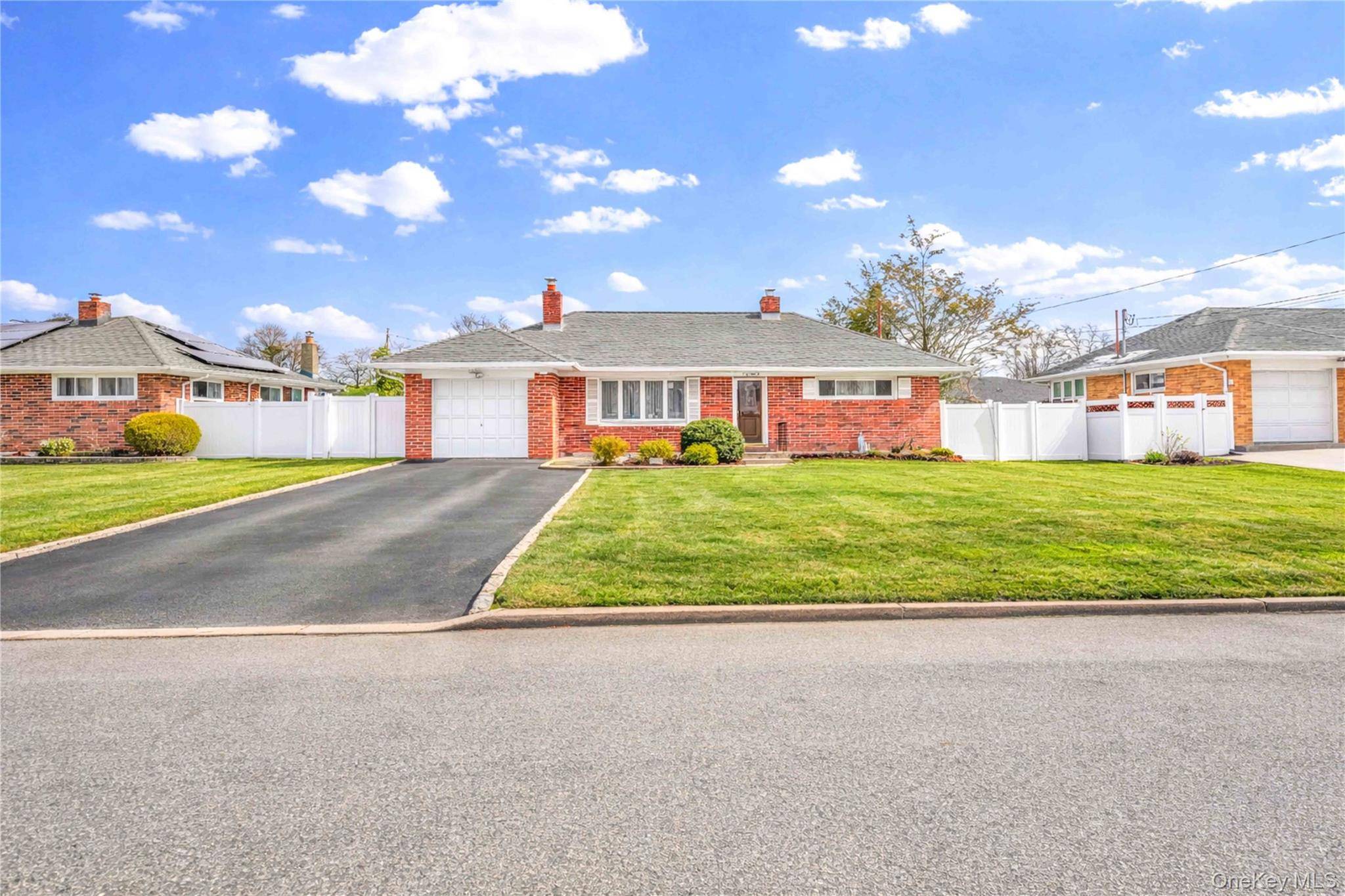 1097 Carll DR, Bay Shore, NY 11706