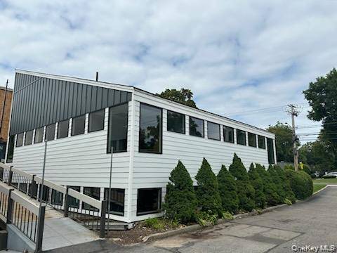 152 E Main ST #CW and CE, Huntington, NY 11743