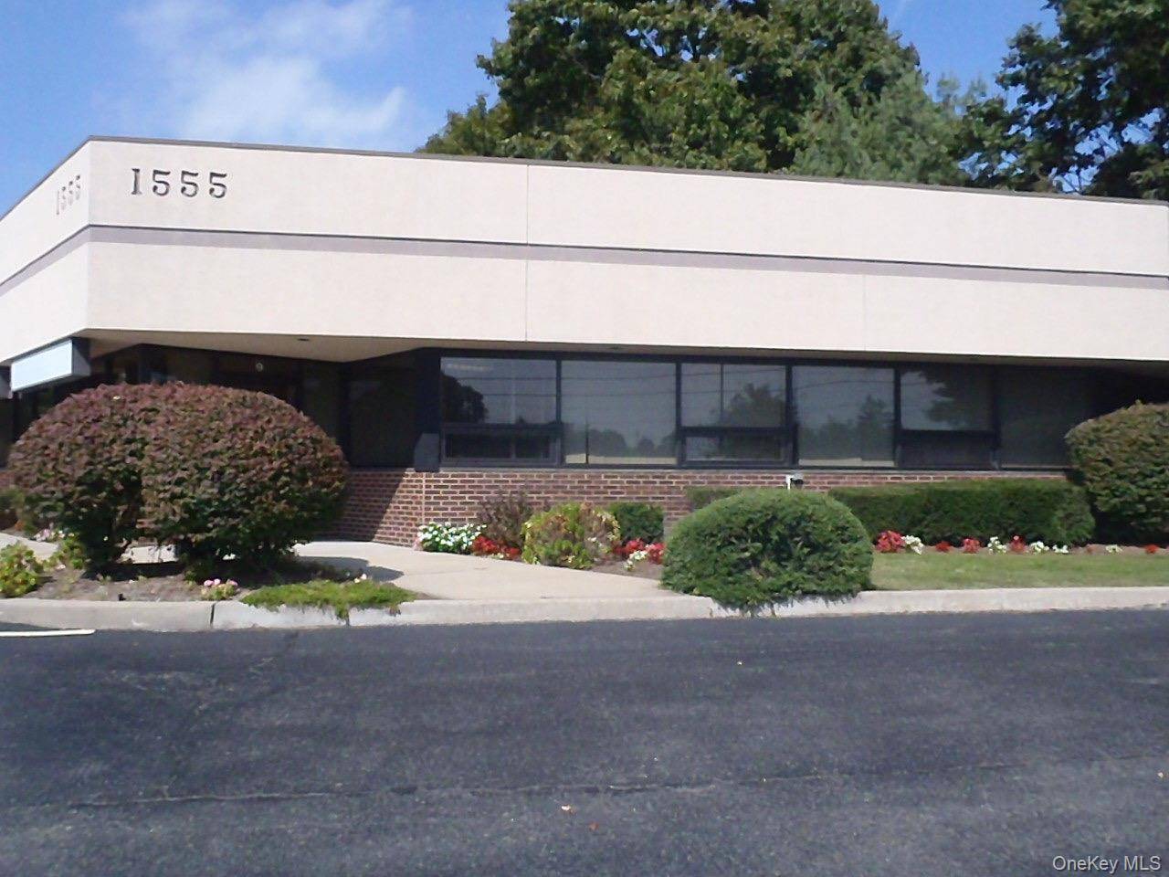 1555 Sunrise HWY #7, Bay Shore, NY 11706