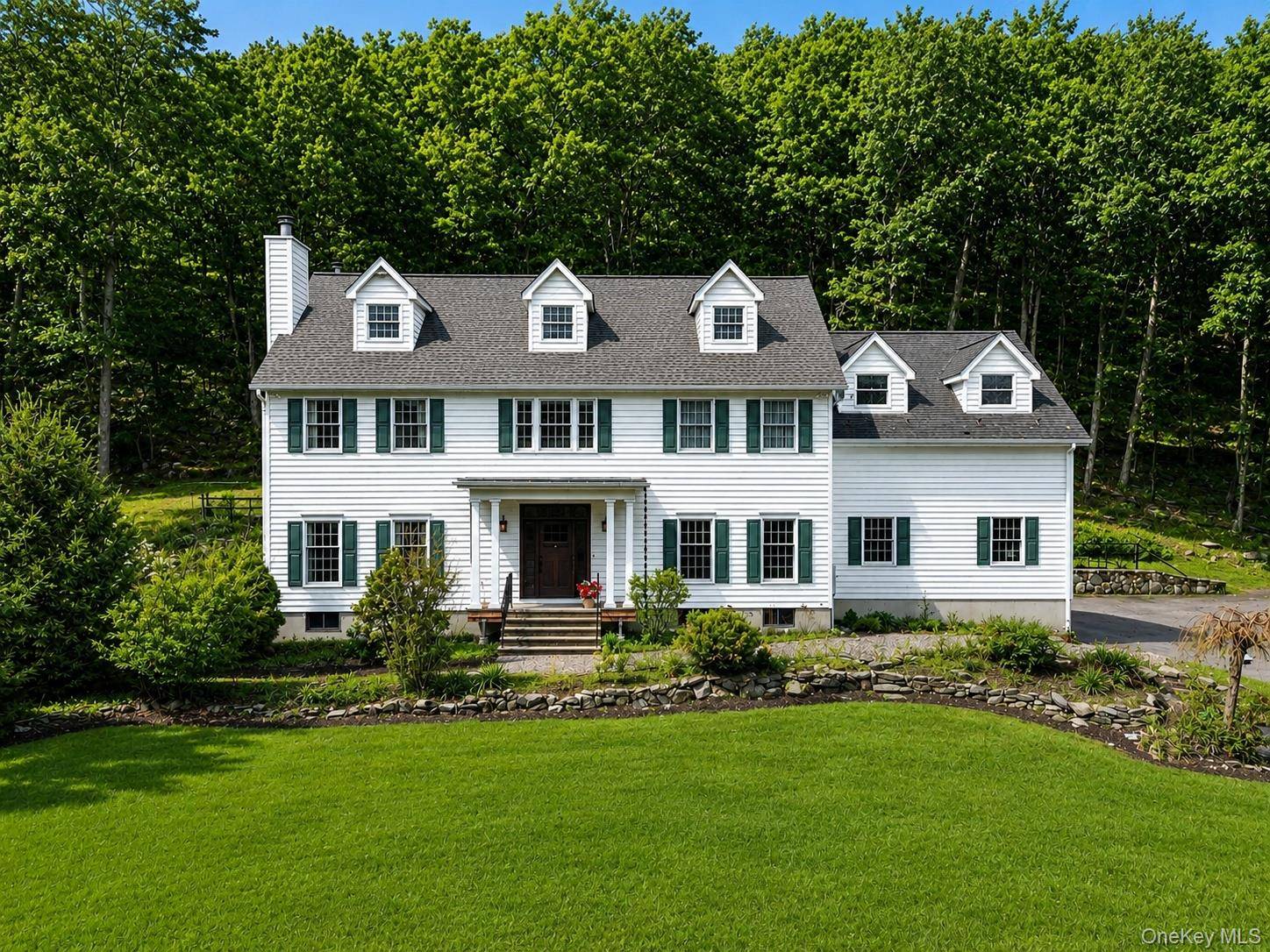 580 Oscawana Lake RD, Putnam Valley, NY 10579