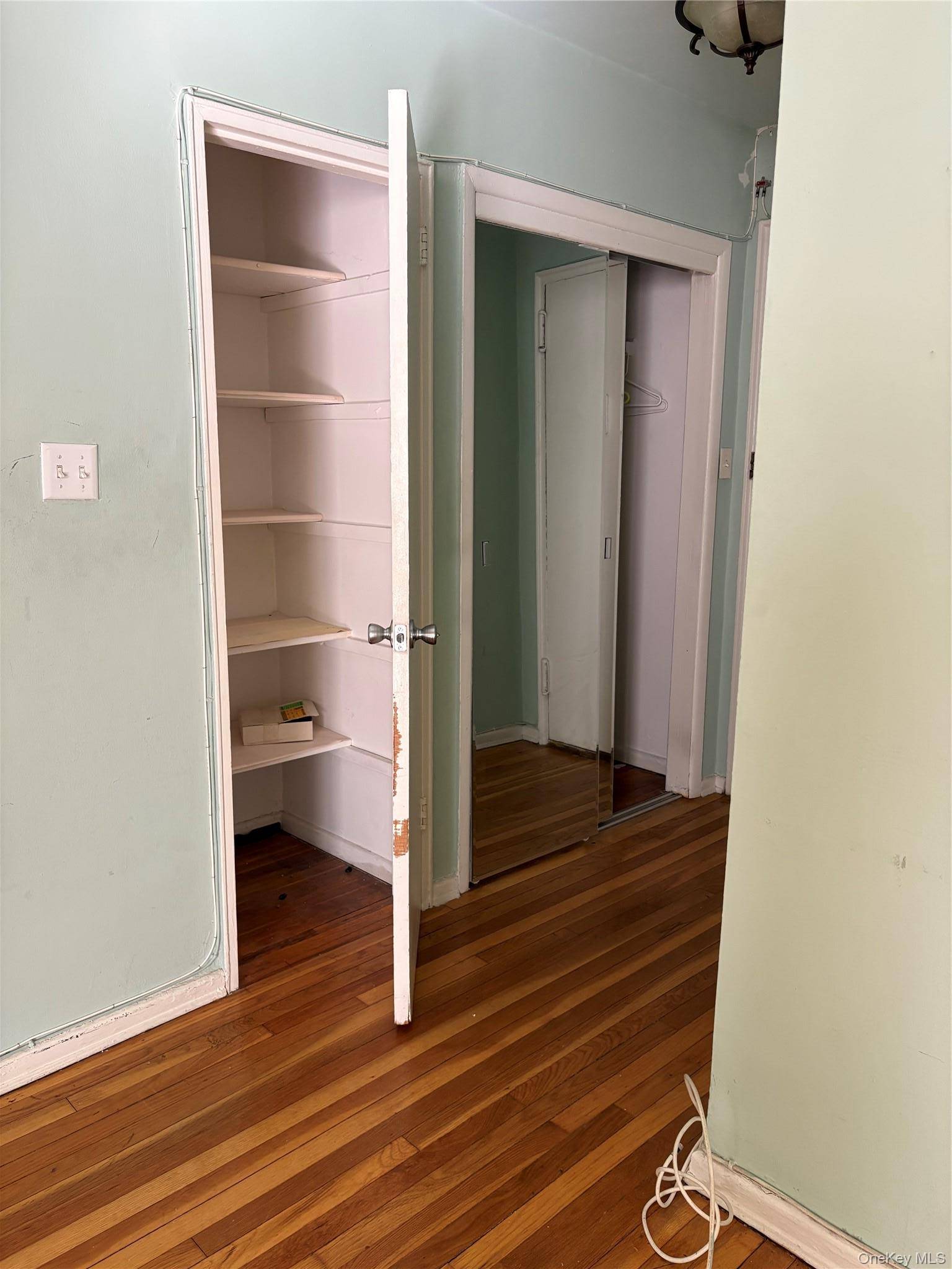 22424 Union TPKE #4A, Oakland Gardens, NY 11364
