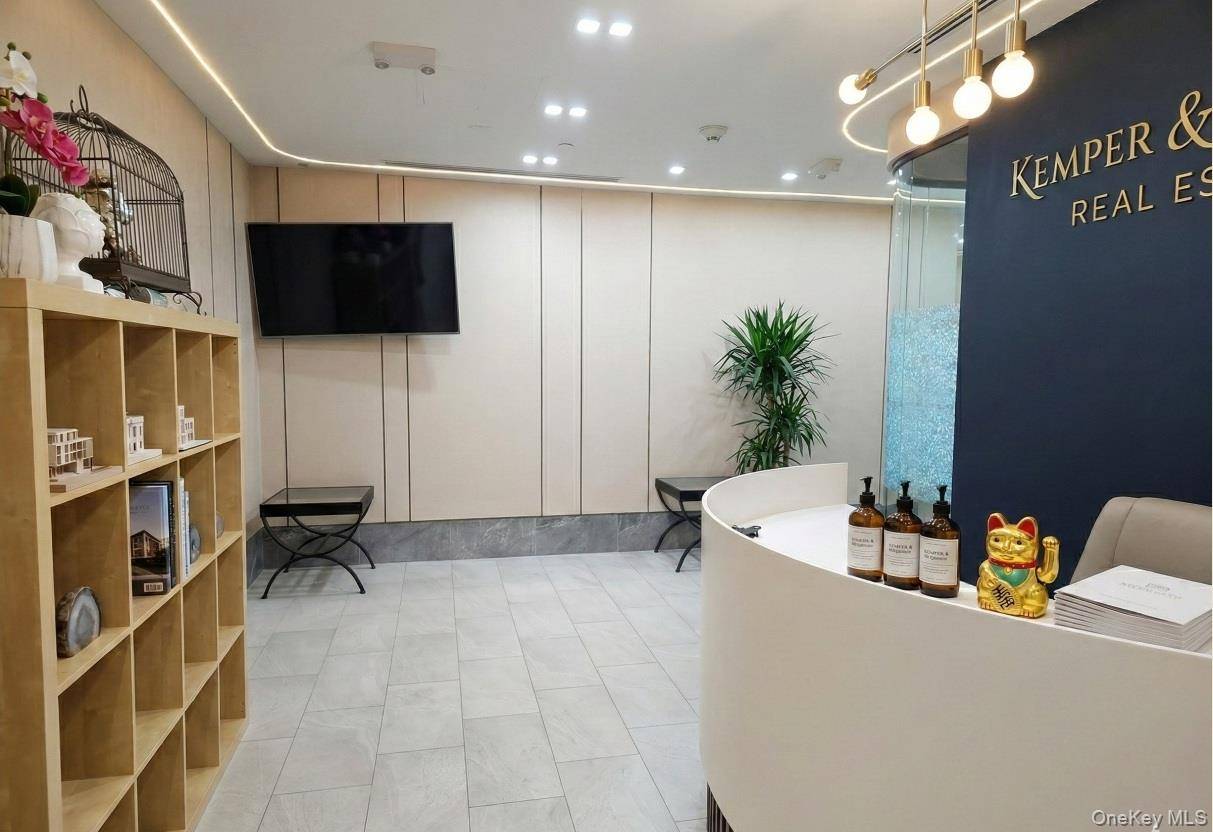 38-08 Union ST #7A, Flushing, NY 11354