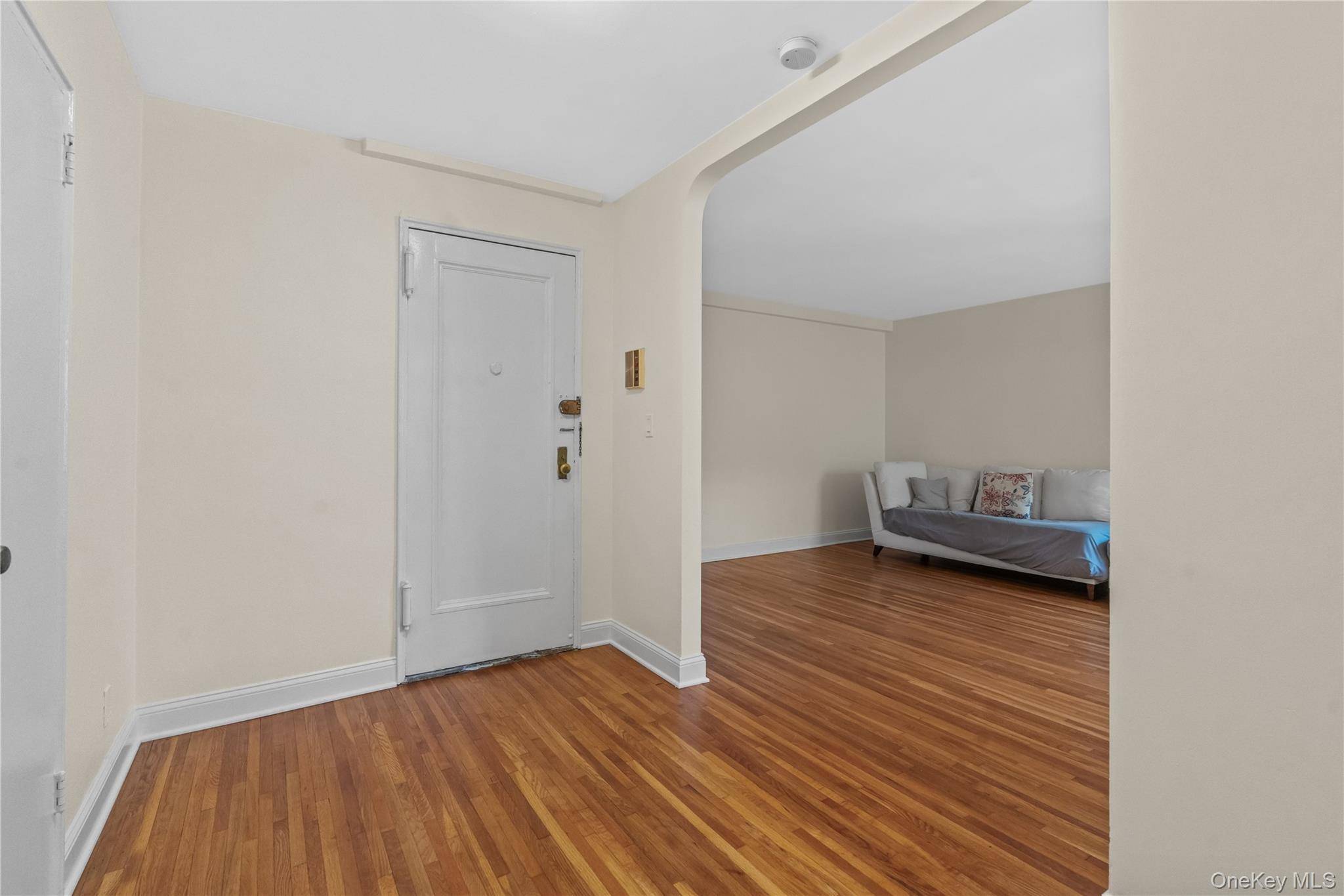 142 Garth RD #4Q, Scarsdale, NY 10583