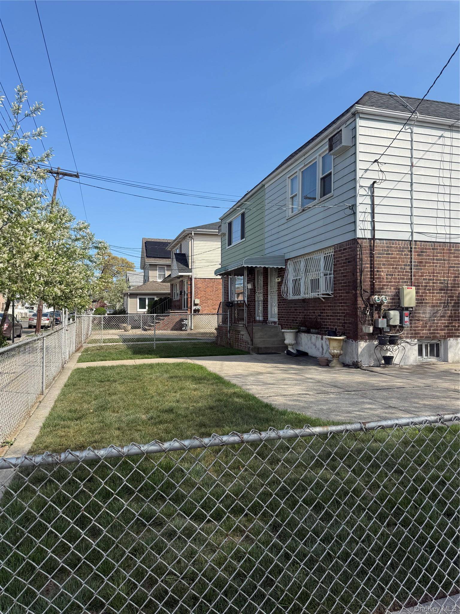 223-02 145th RD, Springfield Gardens, NY 11413