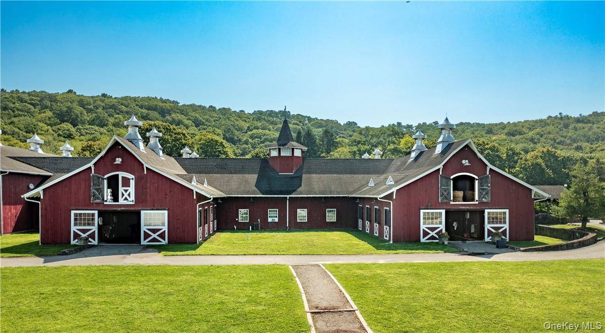 15 Kirby Hill RD, Pawling, NY 12564